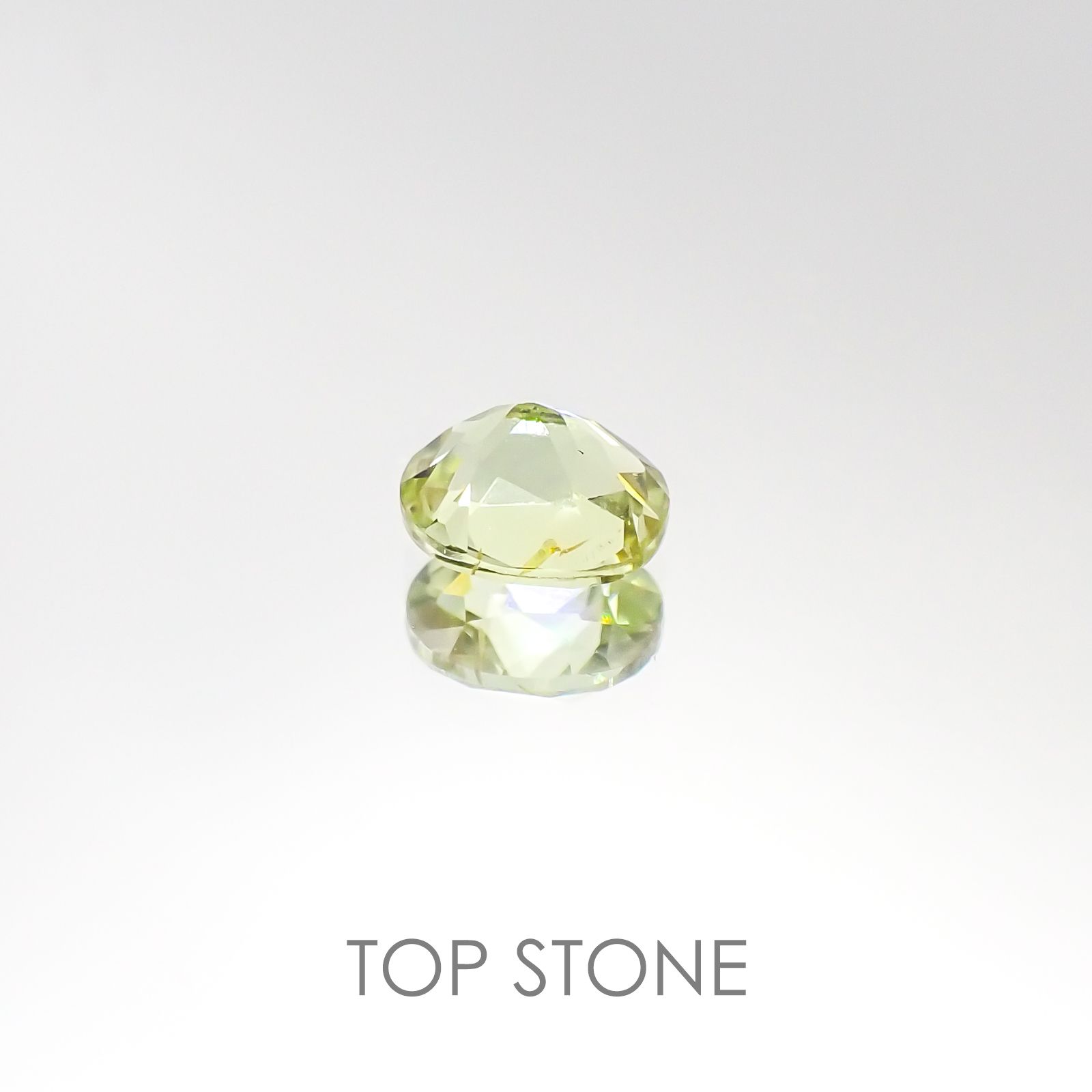 マリガーネット(宝石名ガーネット) マリ共和国産 0.56ct 識別済[20095656]5.1×4.3mm前後