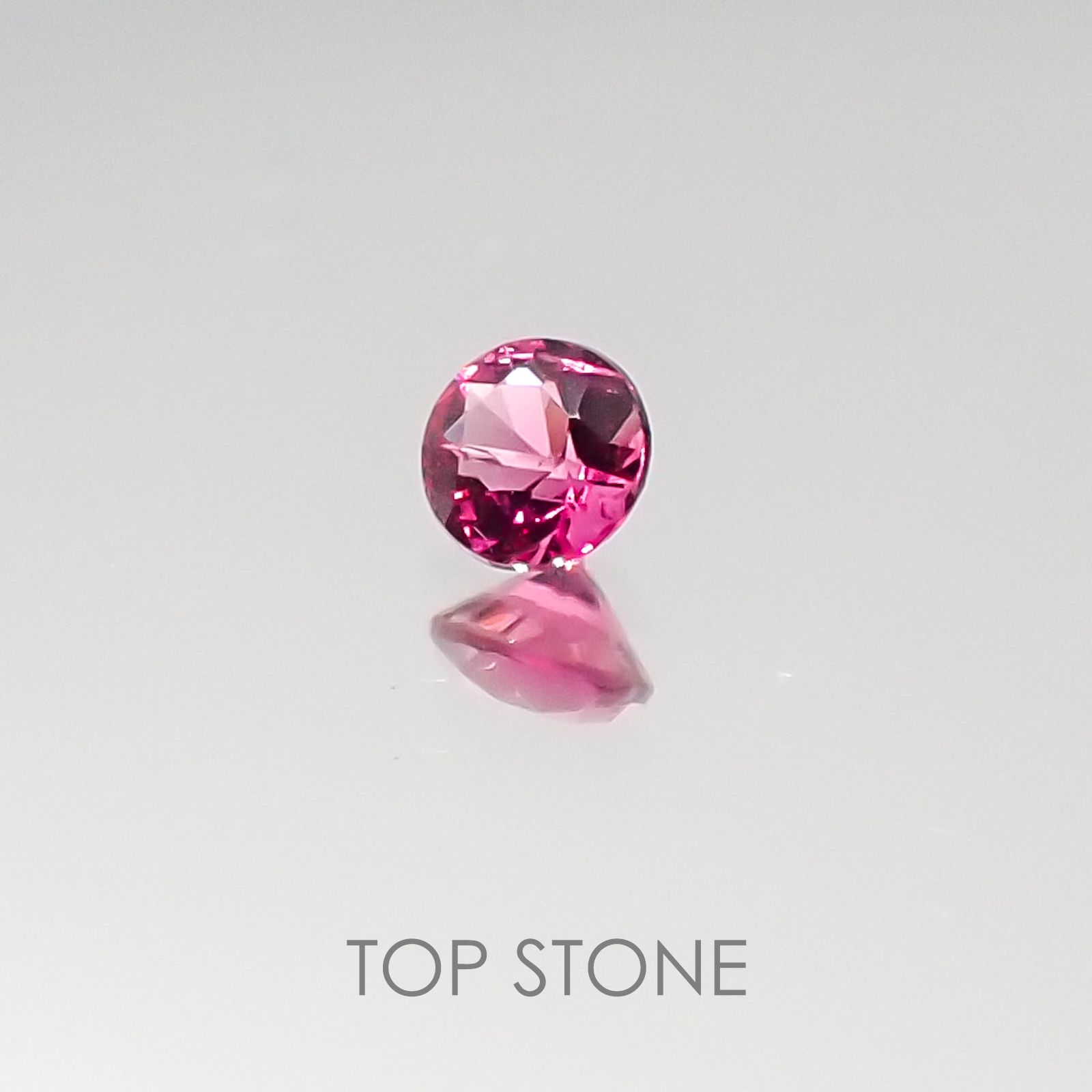 レッドベリル アメリカ・ユタ州産 ルース 0.08ct[20085222]2.9×2.8mm前後