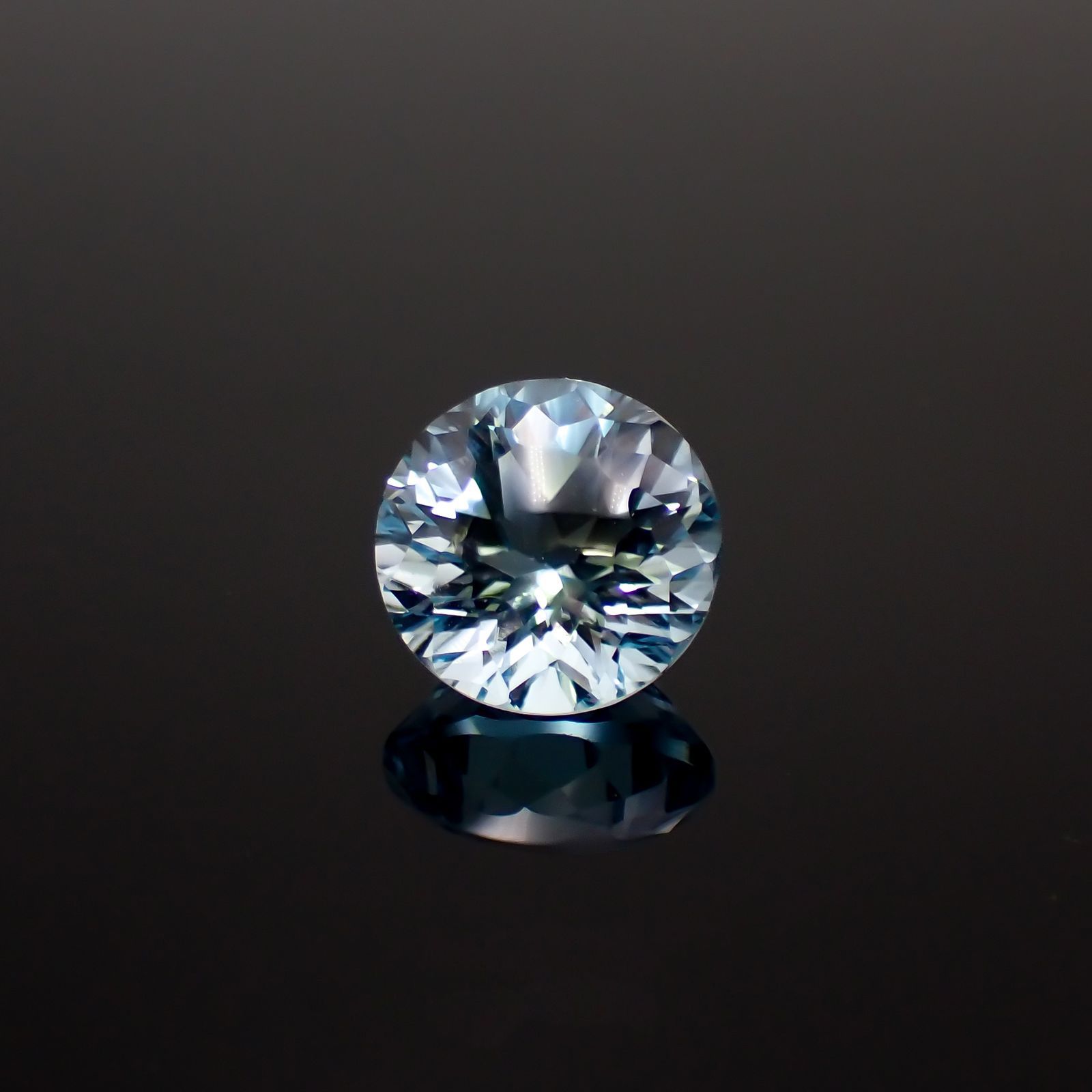 ◇カスタムカット◇ブルートパーズ ブラジル産 5.02ct[221219319]9.9x9.9mm前後