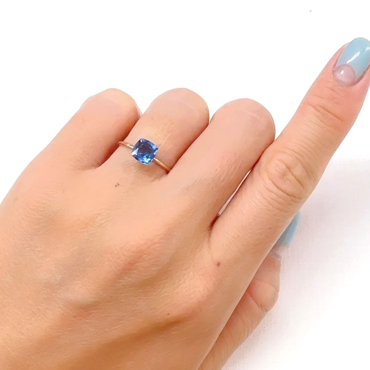 カラーチェンジフローライト ブラジル産 1.06ct[240728469]6.1x6.1mm前後