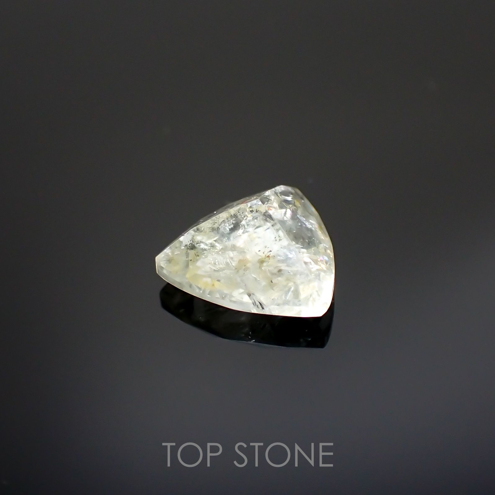 オーロラアクアマリン ブラジル産 2.10ct[220114391]9.1x9.2mm前後