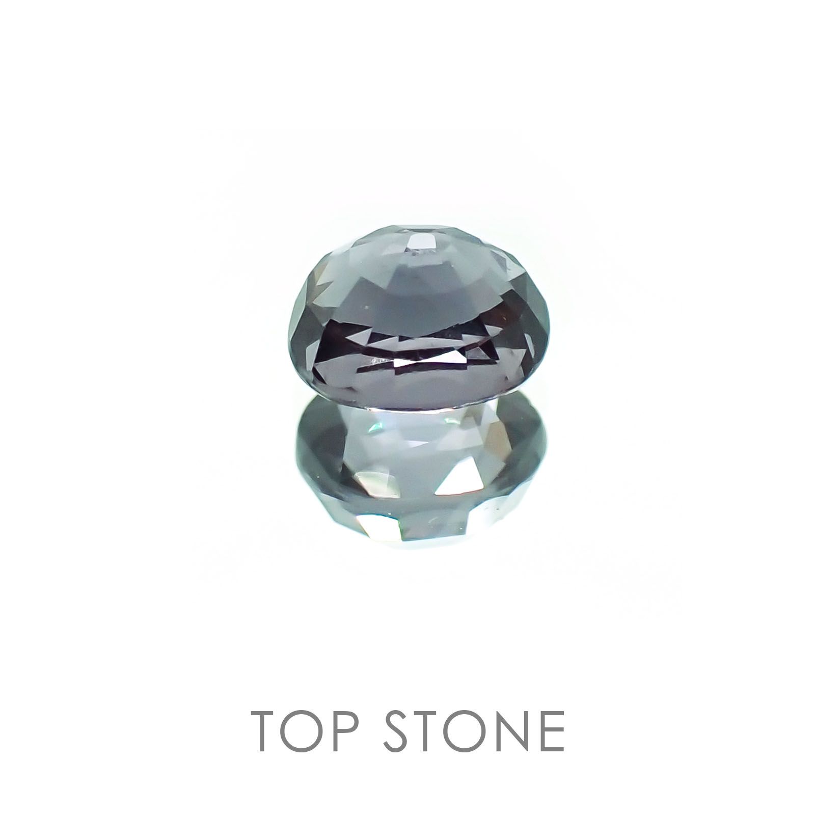 カラーチェンジガーネット(アレキタイプ) マダガスカル・ベキリー産 ルース 0.64ct[20117344]5.1×4.1mm前後