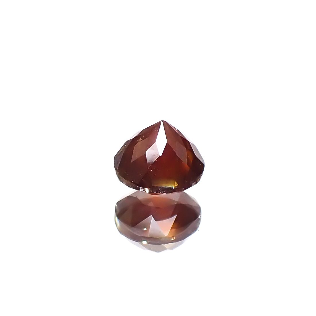 レインボーガーネット 日本・奈良県産 1.10ct [250129677]5.7x5.6mm前後