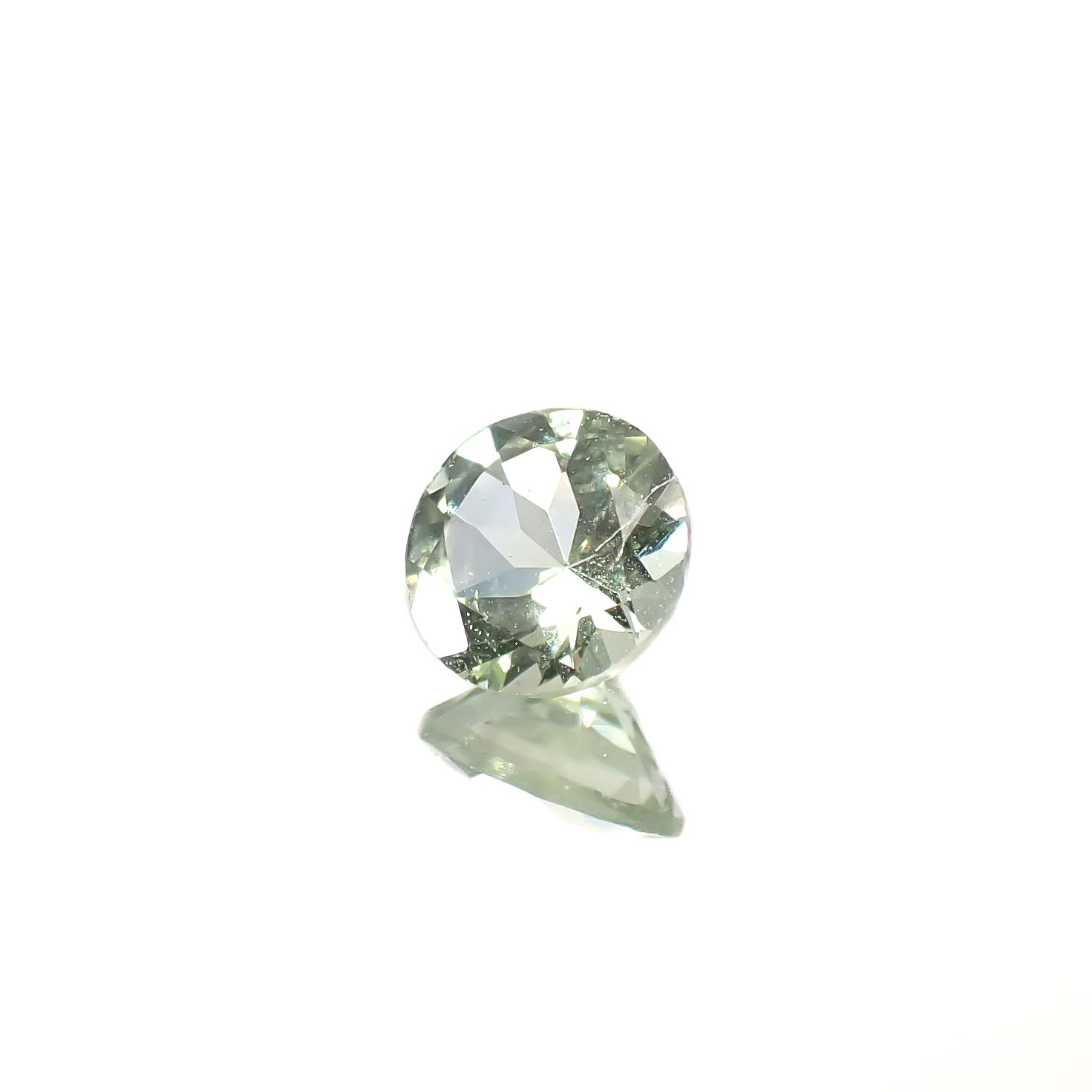 ミントガーネット タンザニア産 0.45ct [241229611]4.8x4.8mm前後