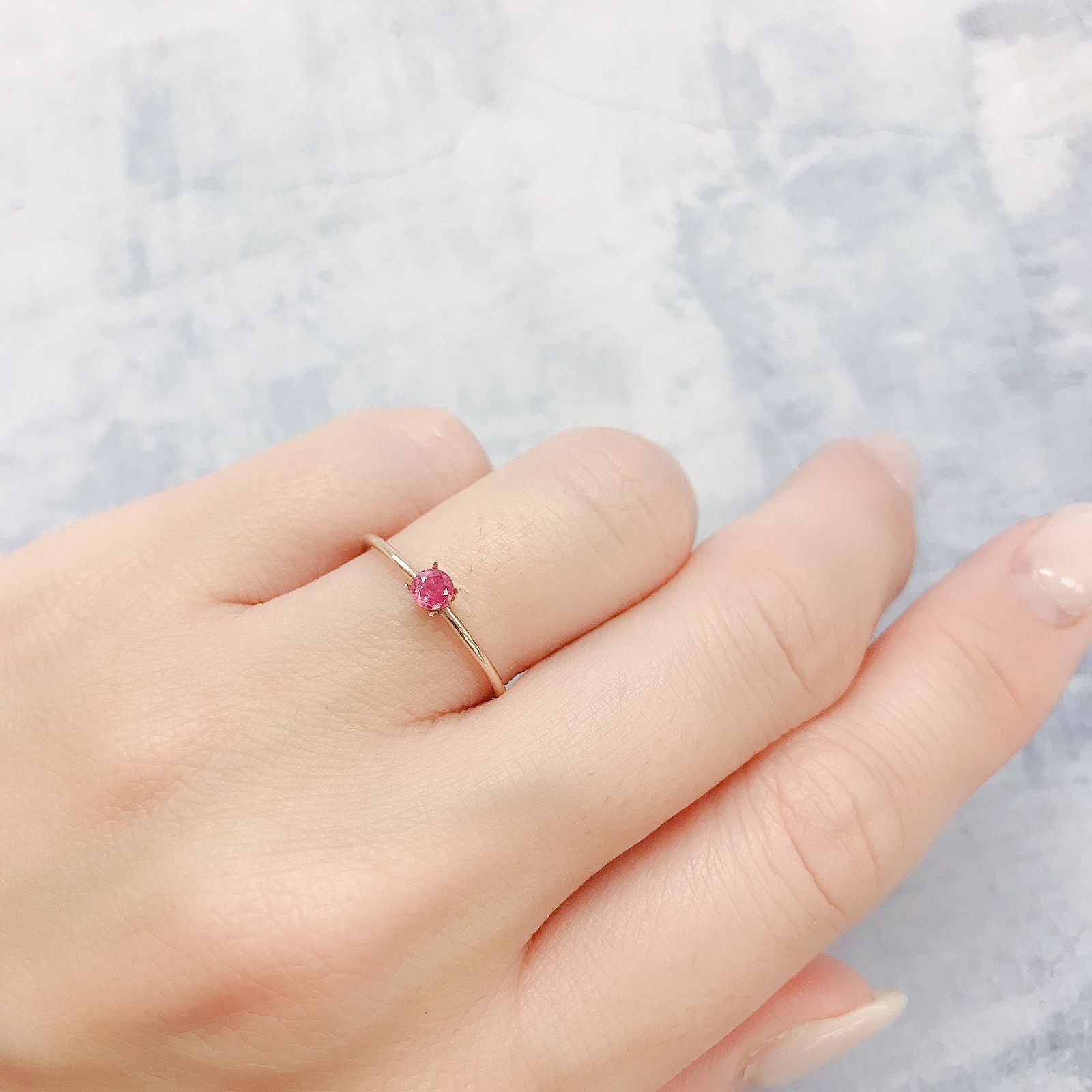 ピンクサファイア(宝石名サファイア)タンザニア・ウィンザー産 0.18ct 識別済[220616160]3.2x3.2mm前後