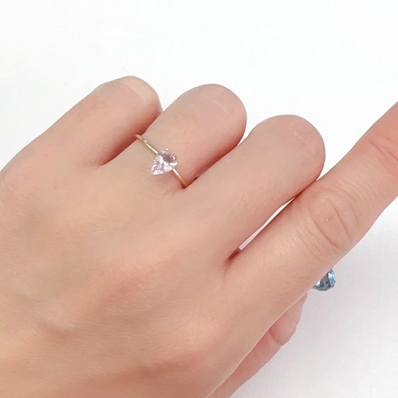 モルガナイト ブラジル産 0.54ct[240326766]7x4.9mm前後
