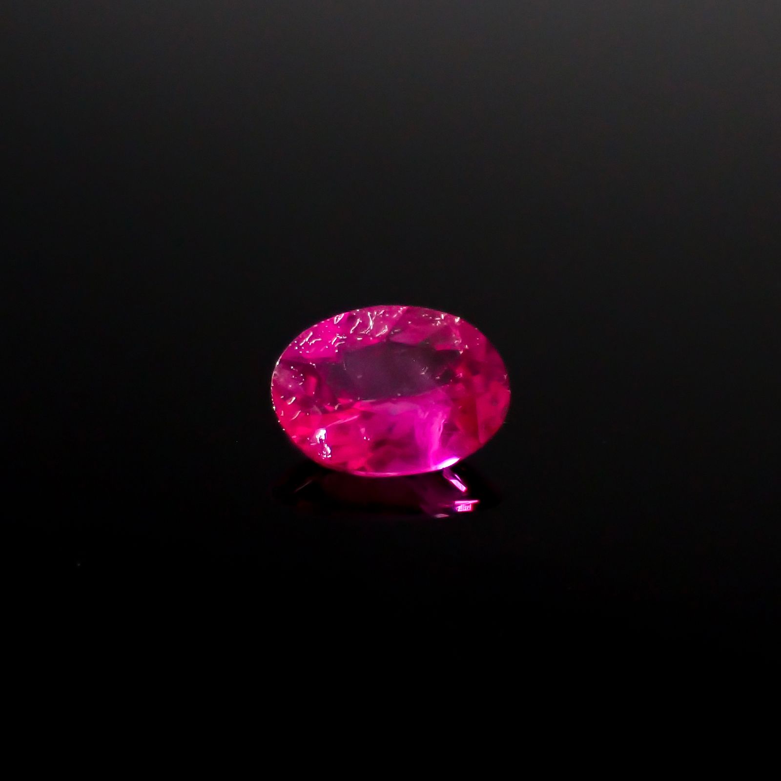 ルビー ビルマ/モザンビーク産 0.29ct [241029396]4.8x3.7mm前後