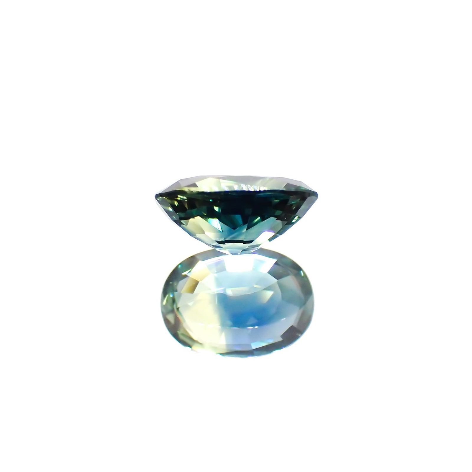バイカラーサファイア(宝石名バイカラー・サファイア)マダガスカル/オーストラリア産 識別済 1.00ct / 6.9x4.9mm前後 [220114083]