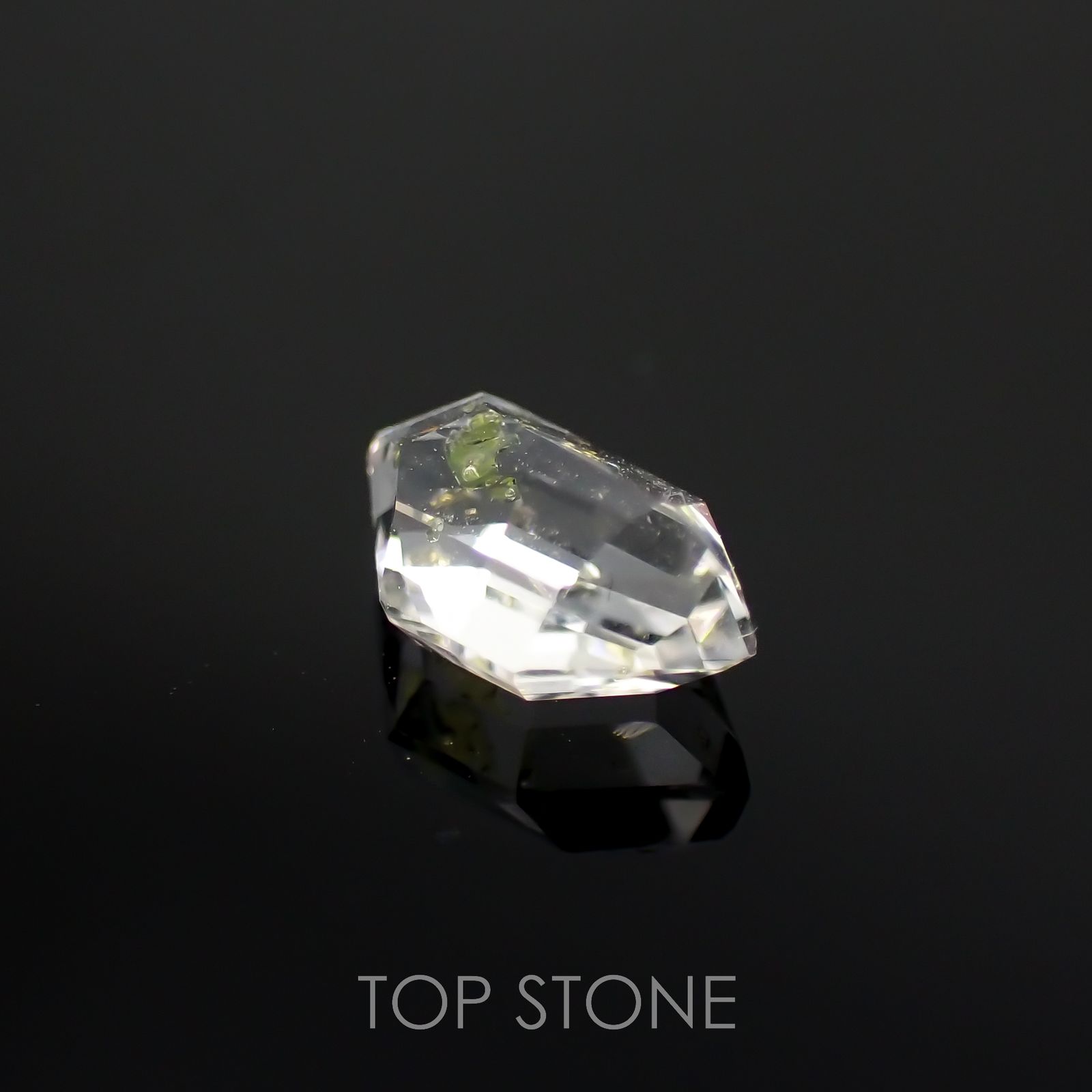 ◇カスタムカット◇オイルインクォーツ パキスタン産 0.73ct[221018538]7.7x4.6mm前後