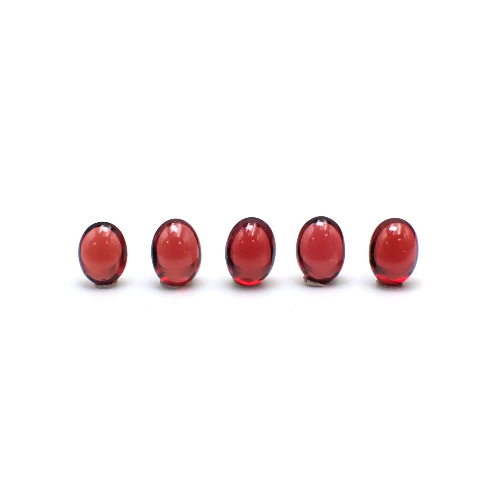 ◇ランダムセレクト◇パイロープアルマンディンガーネット モザンビーク産 約1.60ct / 8.1x6.1mm前後 [260532214]