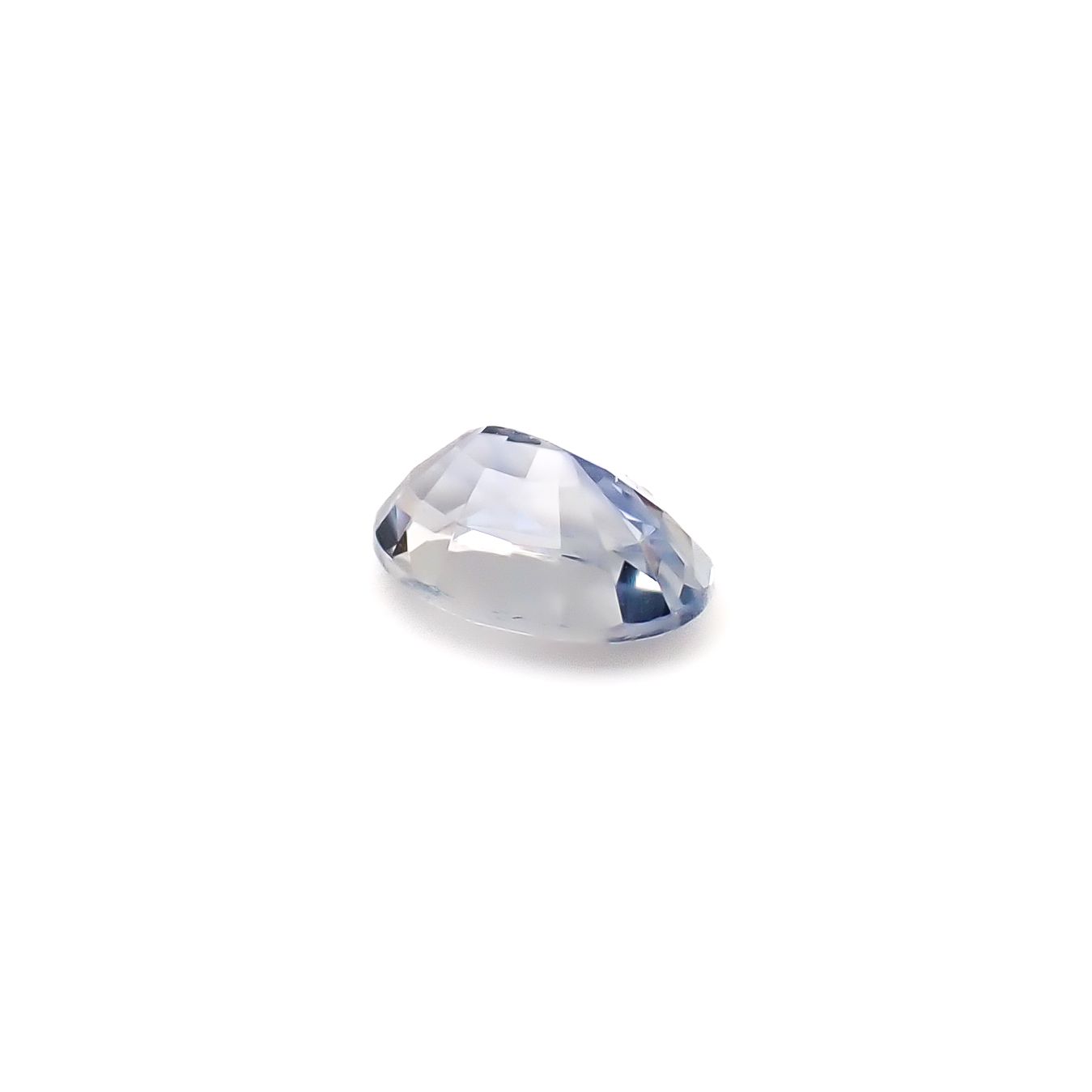 アイスブルーサファイア スリランカ/マダガスカル産 0.64ct / 5.9x4.1mm前後 [260732591]