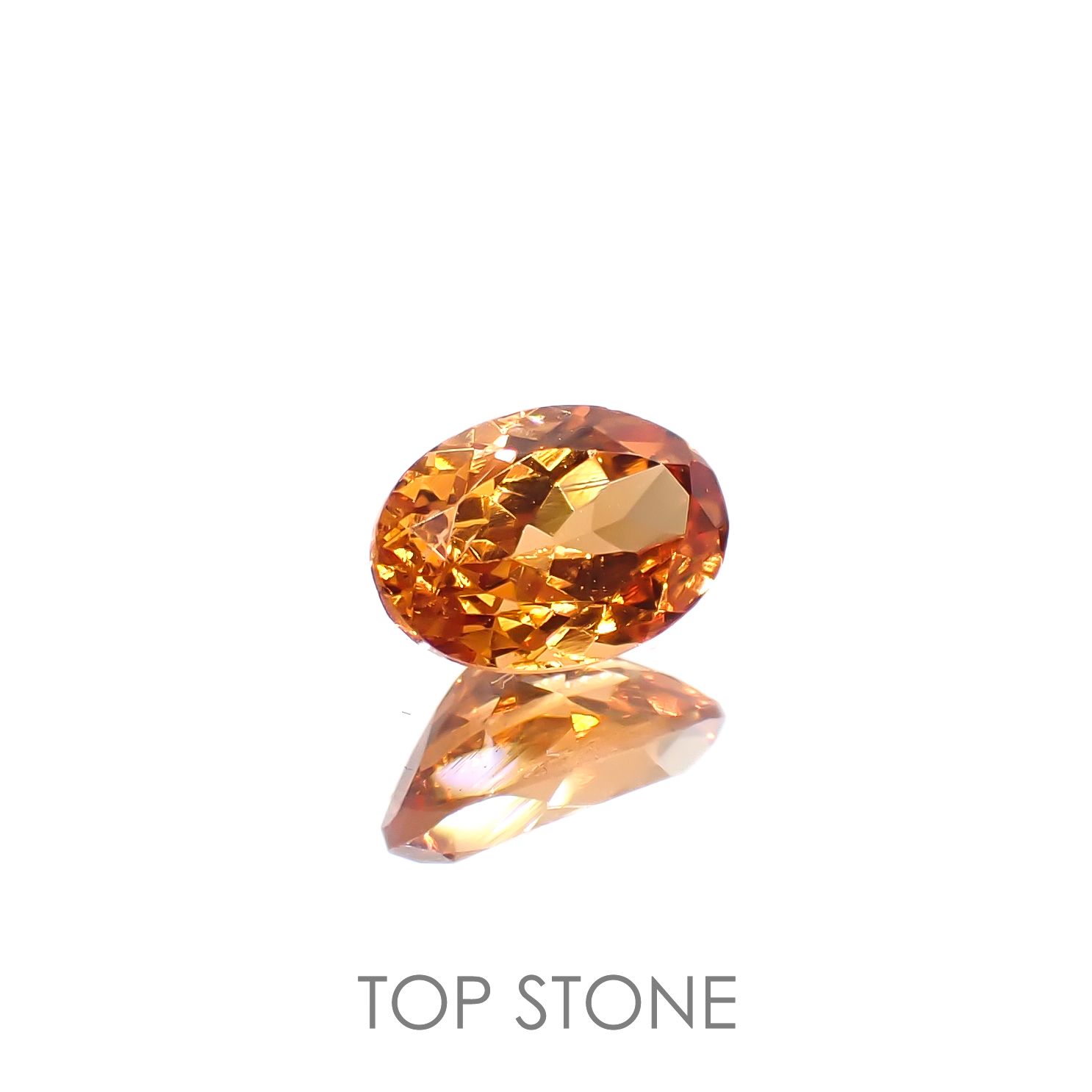 スペサルティンガーネット(宝石名ガーネット)タンザニア産 0.62ct 識別済[220817544]5.9x4mm前後