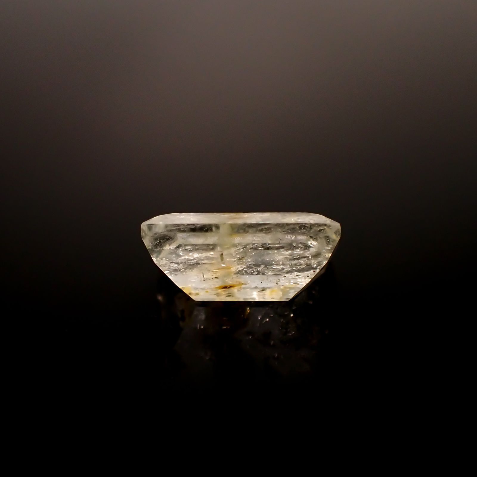 オーロラアクアマリン(宝石名アクアマリン) ブラジル産 3.07ct 識別済[210812714]10.7×7.6mm前後