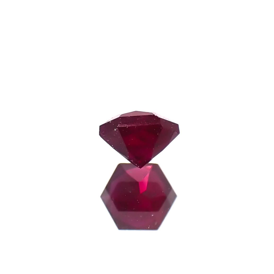 ◇ヘキサゴンカット◇ルビー(宝石名ルビー)モザンビーク/ミャンマー産 0.18ct 識別済[240326665]2.9x2.9mm前後