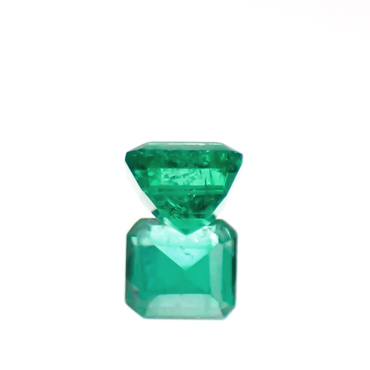 エメラルド コロンビア産 0.19ct[230421712]3.4x3mm前後