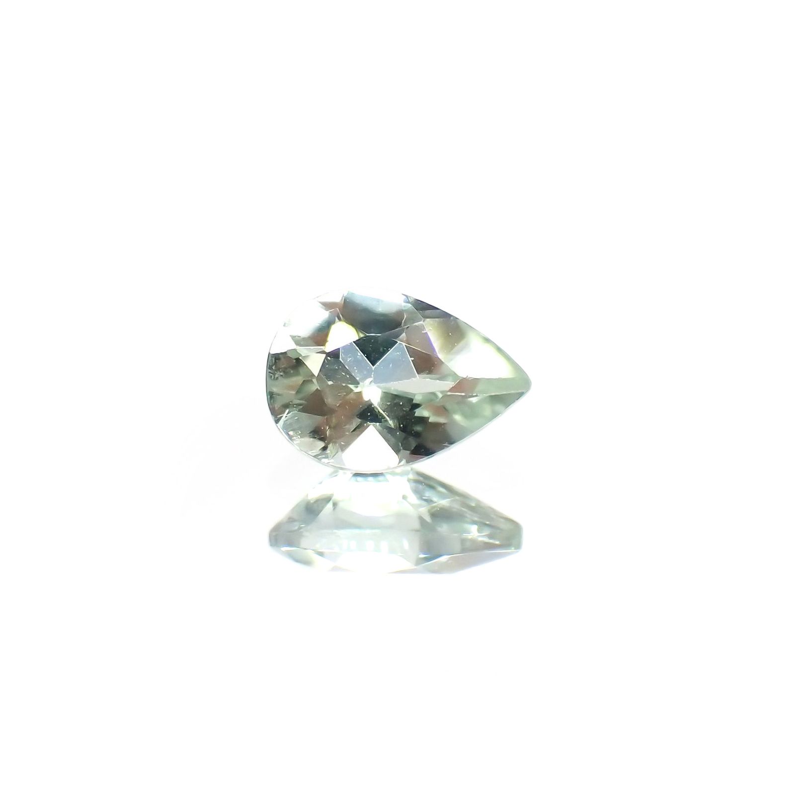 モンテブラサイト(宝石名モンテブラサイト)マダガスカル産 識別済 0.39ct / 6x4.1mm前後 [220115212]