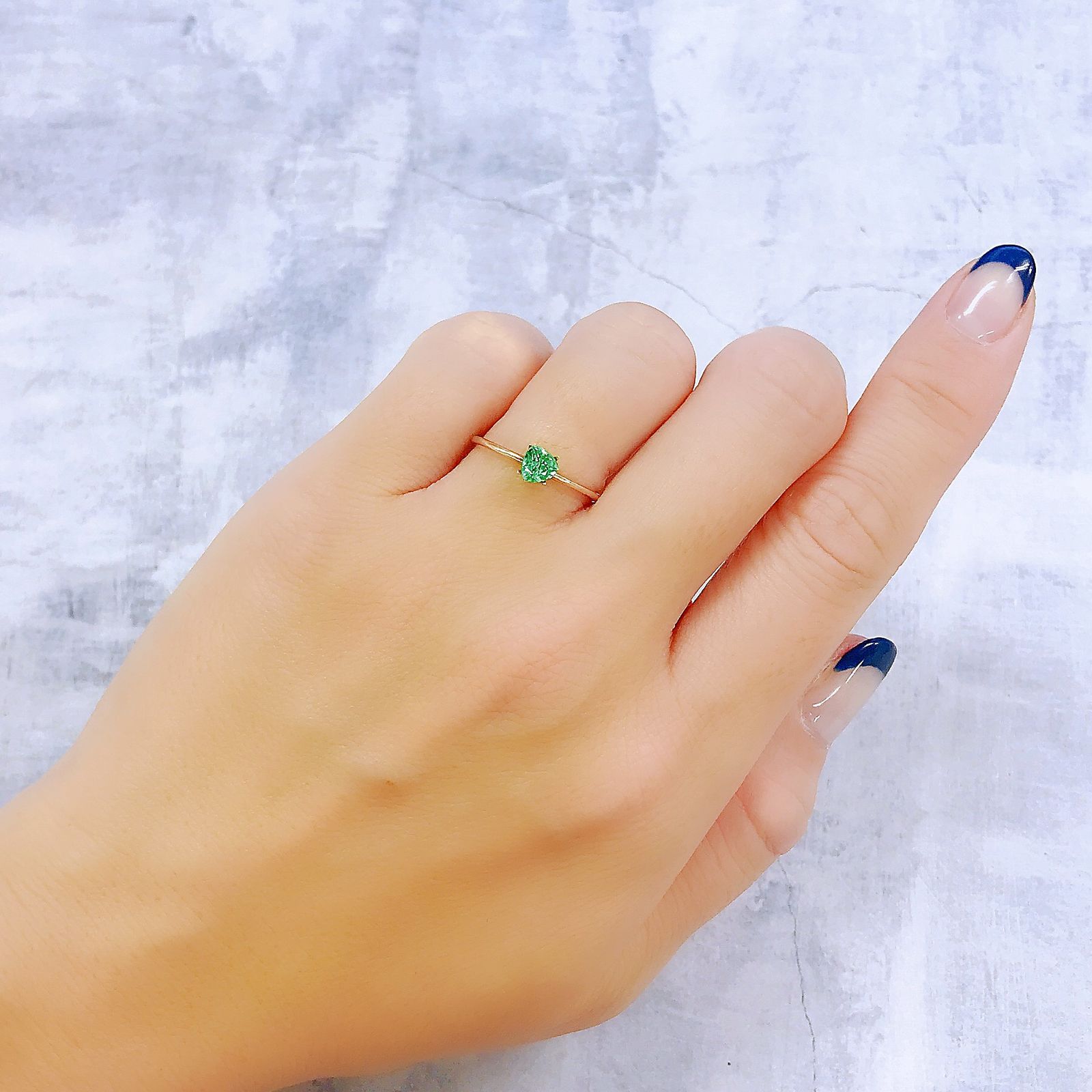パライバトルマリン(宝石名トルマリン/別名パライバ・トルマリン)ブラジル・パライバ州バターリャ鉱山産 0.32ct 識別済[221018810]4.5x4.5mm前後