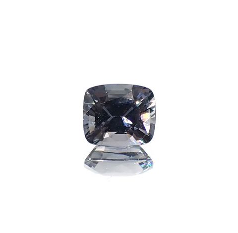 プラチナスピネル(宝石名スピネル)ビルマ産 0.85ct 識別済[250730755]5.8x5mm前後