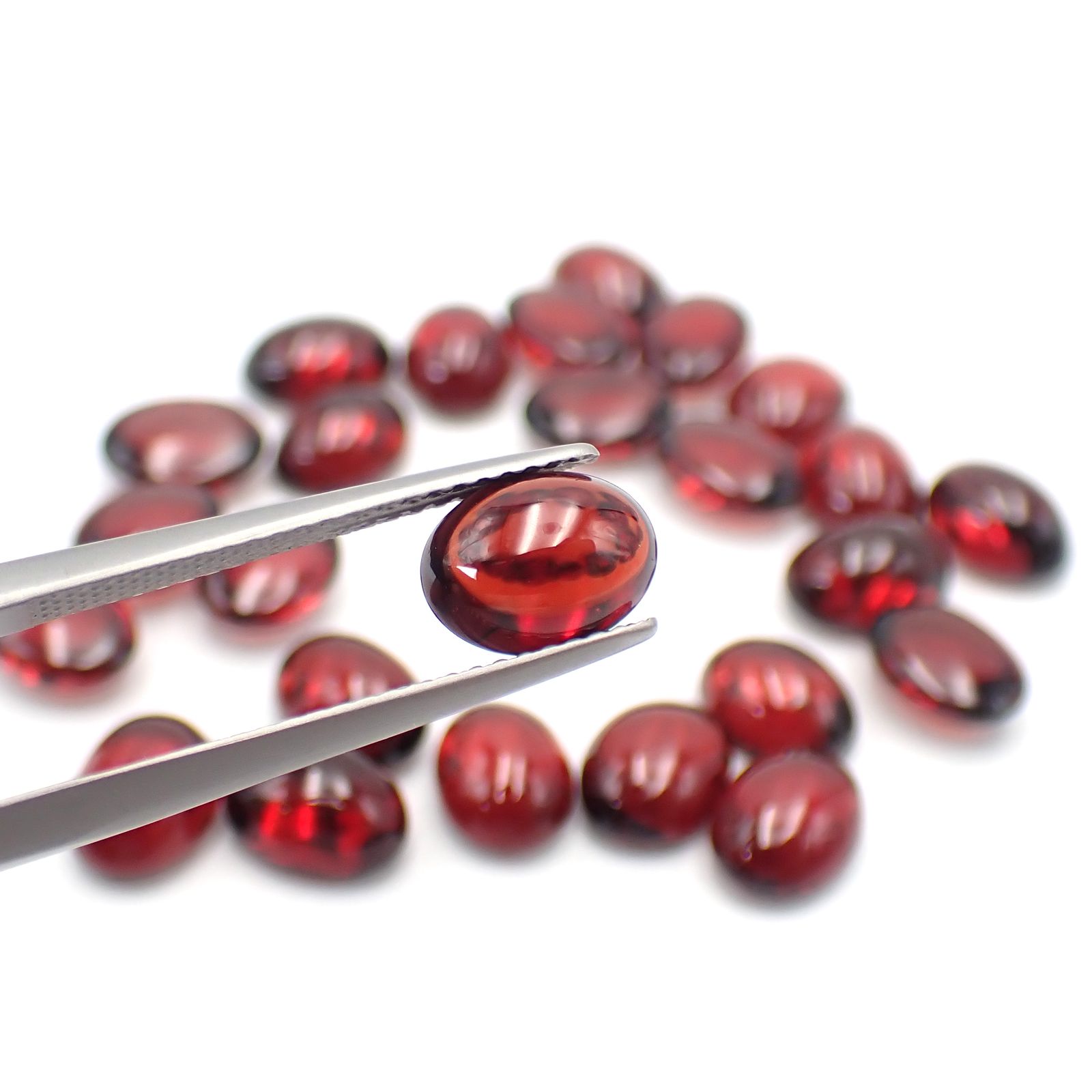 ◇ランダムセレクト◇パイロープアルマンディンガーネット モザンビーク産 約1.60ct / 8.1x6.1mm前後 [260532214]
