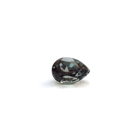 ベキリーブルーガーネット（カラーチェンジガーネット アレキタイプ） マダガスカル・ベキリー産 0.14ct / 3.6x2.5mm前後 [260732456]