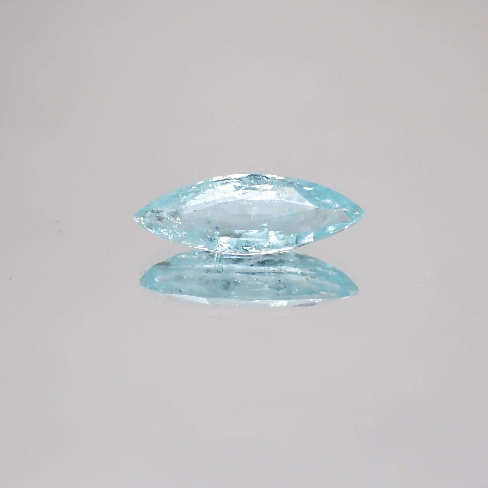 パライバトルマリン(宝石名トルマリン/別名パライバ・トルマリン) モザンビーク産 2.801ct ソ付(宝貴協)[210410361]16.3×6.0mm前後