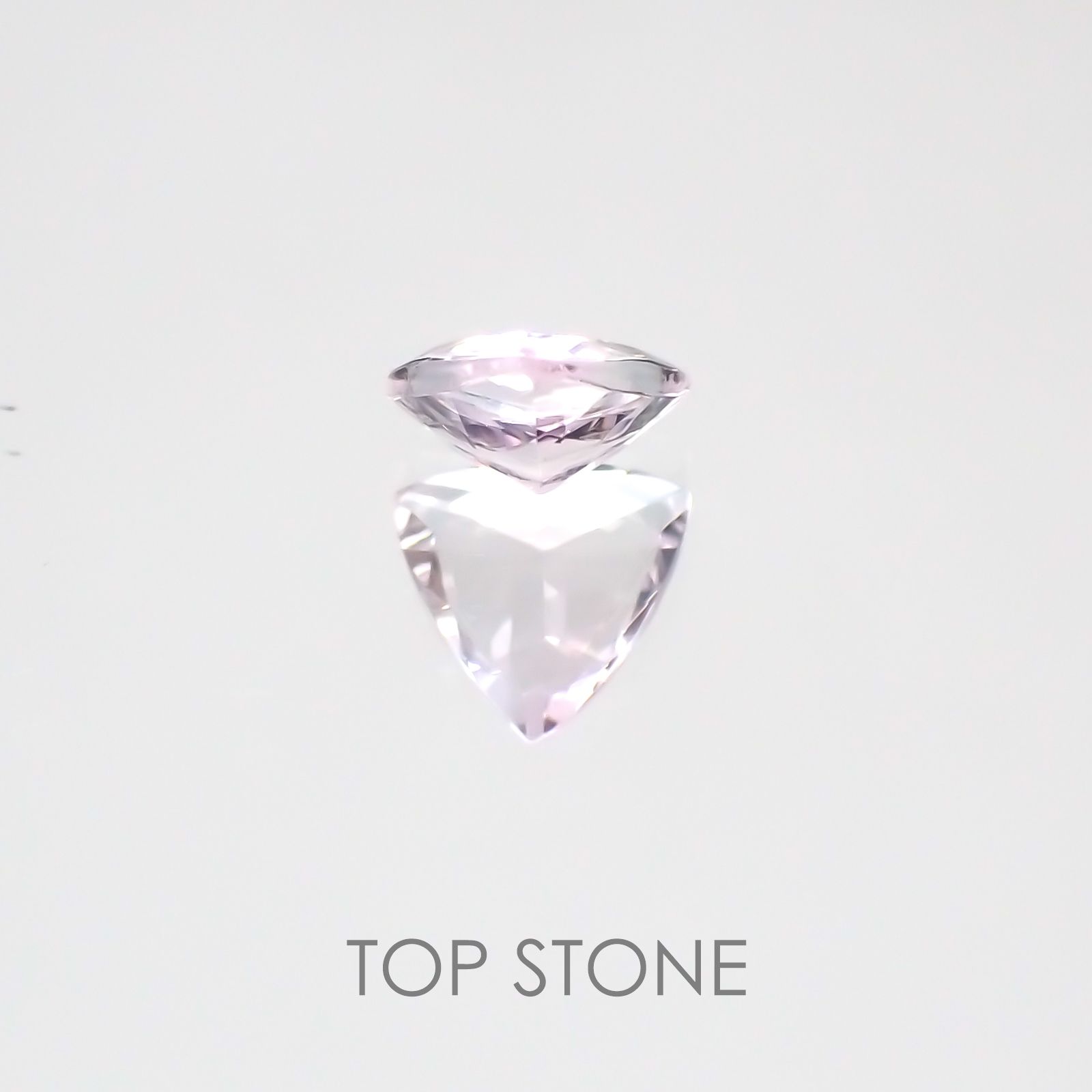 ピンクタンザナイト タンザニア産 ルース 0.39ct[21028420]5×5.2mm前後