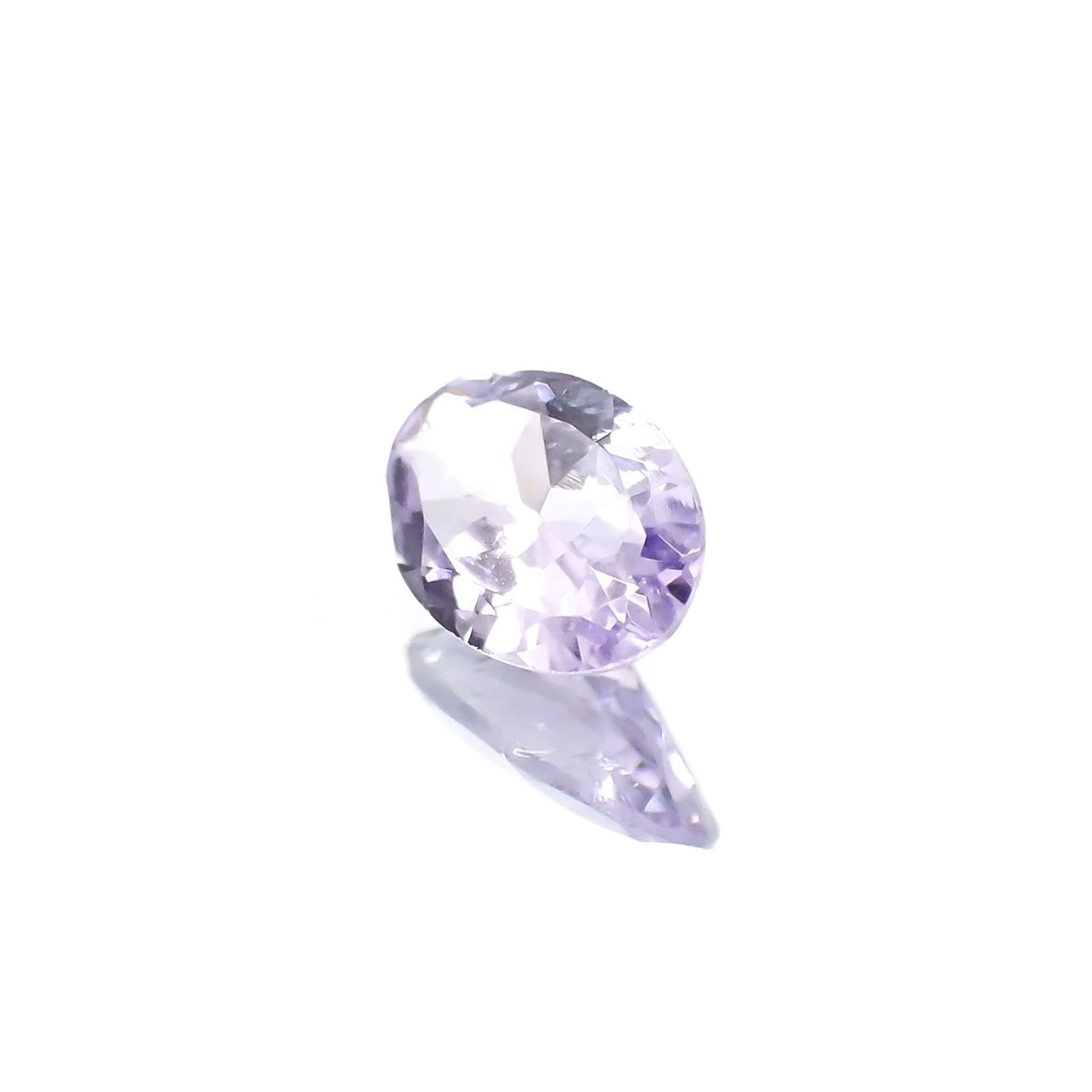 ラベンダーゾイサイト(宝石名ゾイサイト)タンザニア産 識別済 0.36ct / 6.1x3.9mm前後 [231124104]