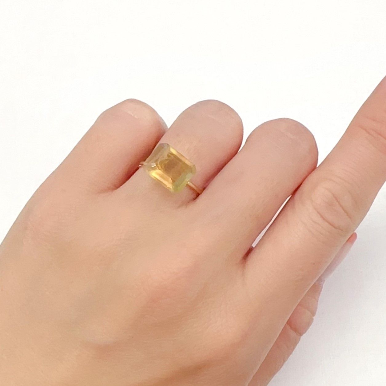 パーティカラーフローライト フルオレッセンス ブラジル産 4.38ct[240326915]11x8.9mm前後