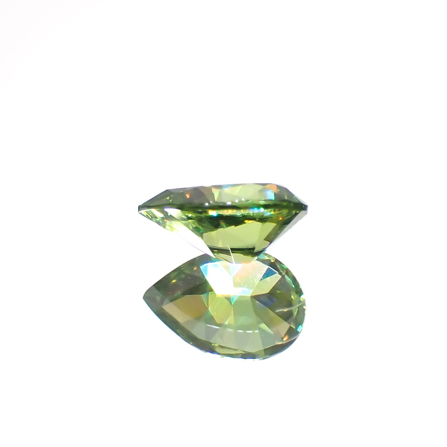 デマントイドガーネット ロシア産 0.25ct[231023655]4.8x3.3mm前後