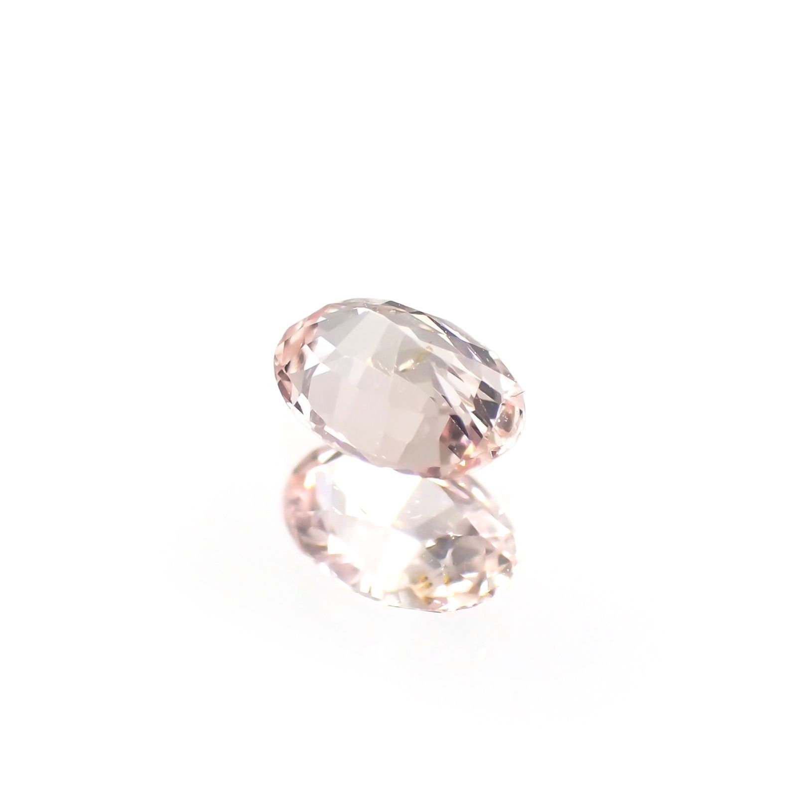 ピンクサファイア(宝石名ピンク・サファイア) マダガスカル/スリランカ産 識別済 0.35ct / 4.9x3.6mm前後 [210712552]