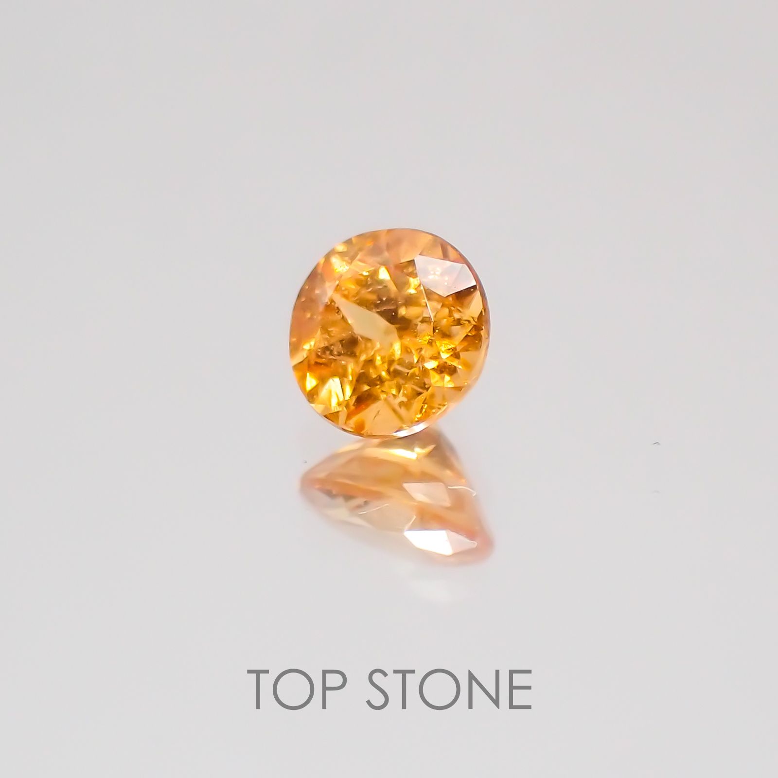 スペサルティンガーネット マンダリンオレンジカラー タンザニア産 ルース 0.24ct[20052481]3.5×3.5mm前後