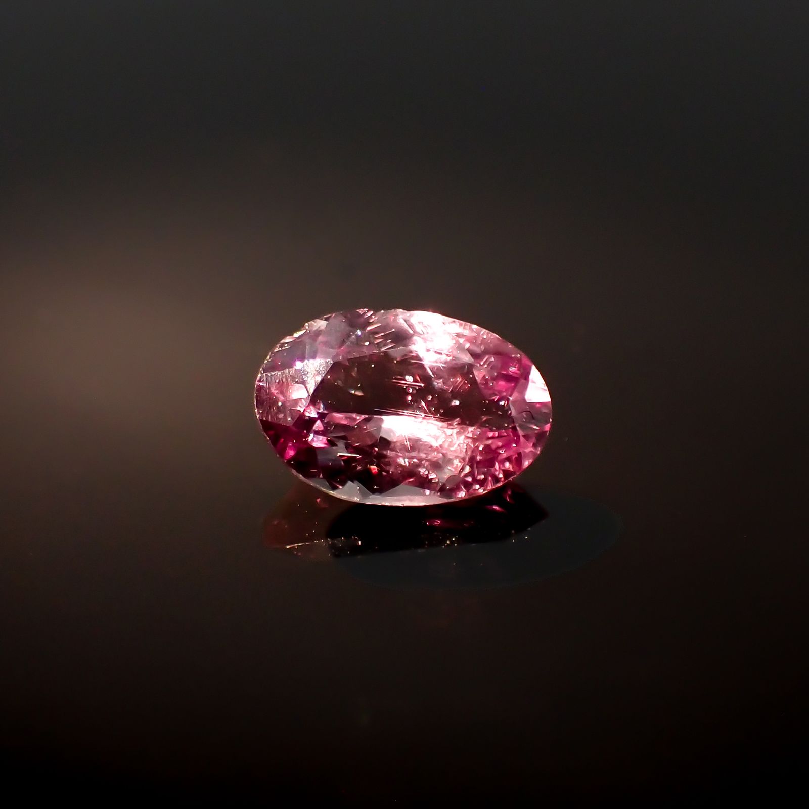 カラーチェンジガーネット アレキタイプ マダガスカル・ベキリー産 0.45ct[230522172]5.8x3.9mm前後