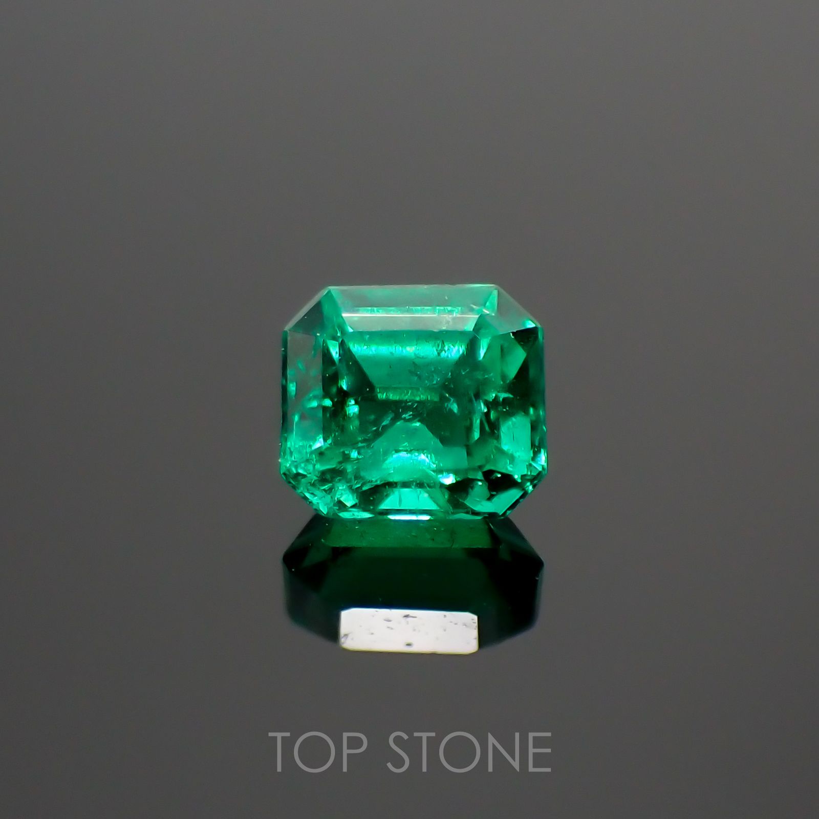 エメラルド コロンビア産 ルース 0.11ct[201912836]2.9×2.7mm前後