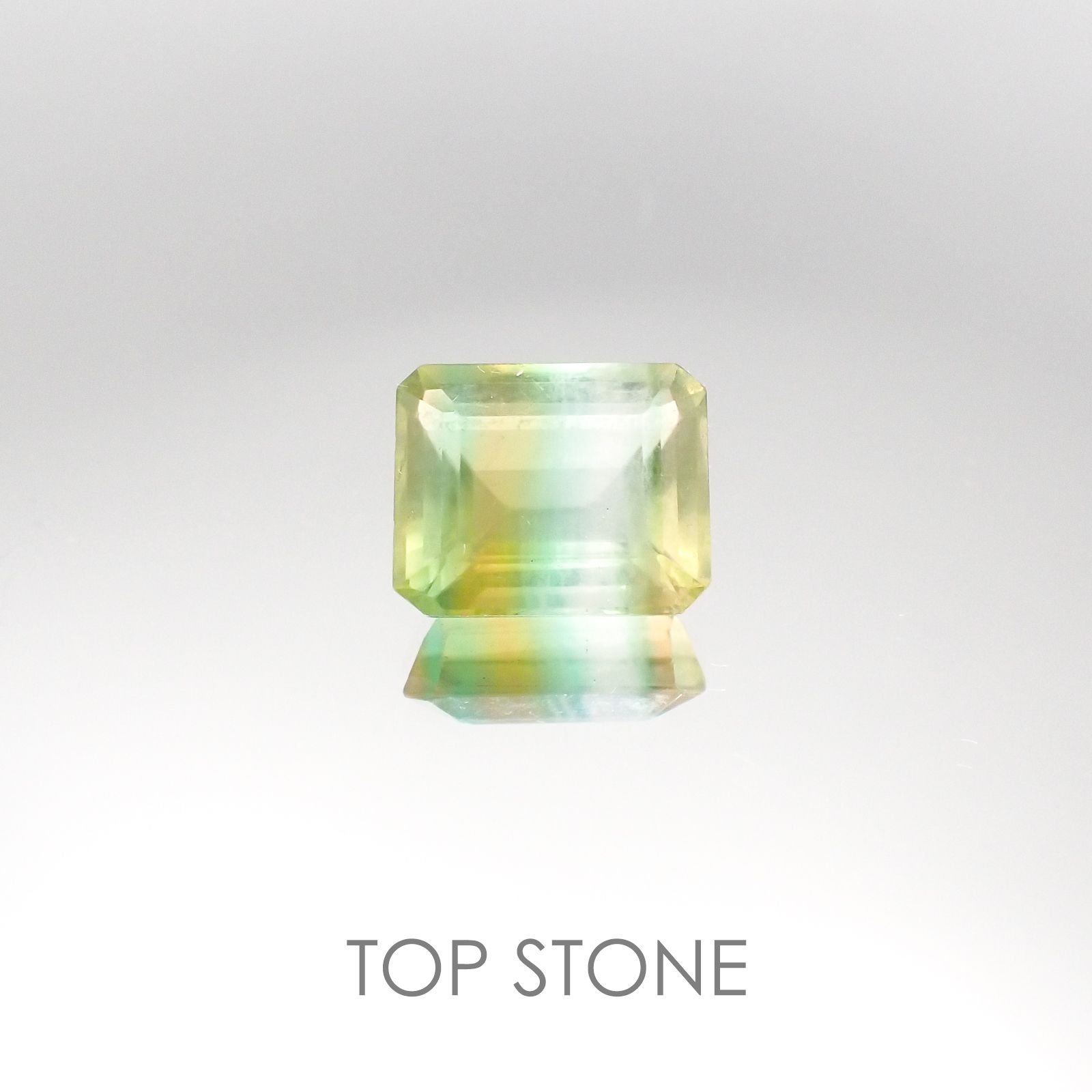 バイカラーフローライト ブラジル産 ルース 5.76ct[20095597]11.1×9mm前後