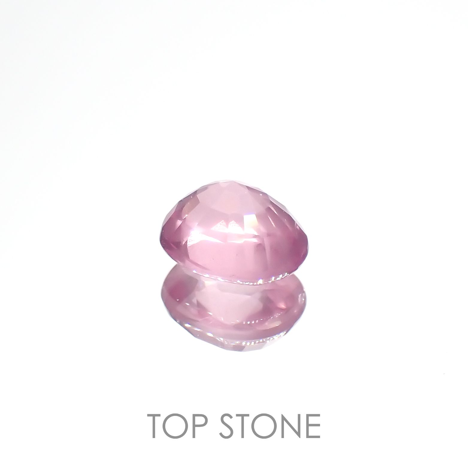 シルキーピンクスピネル(宝石名ピンク・スピネル)タンザニア産 0.78ct 識別済[230120250]5.9x4.9mm前後