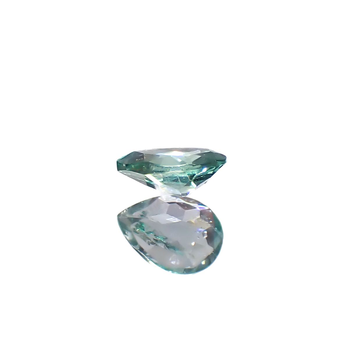ブルーグリーンコーネルピン(宝石名ブルーグリーン・コーネルピン)タンザニア産 0.12ct 識別済[240527674]3.8x2.8mm前後