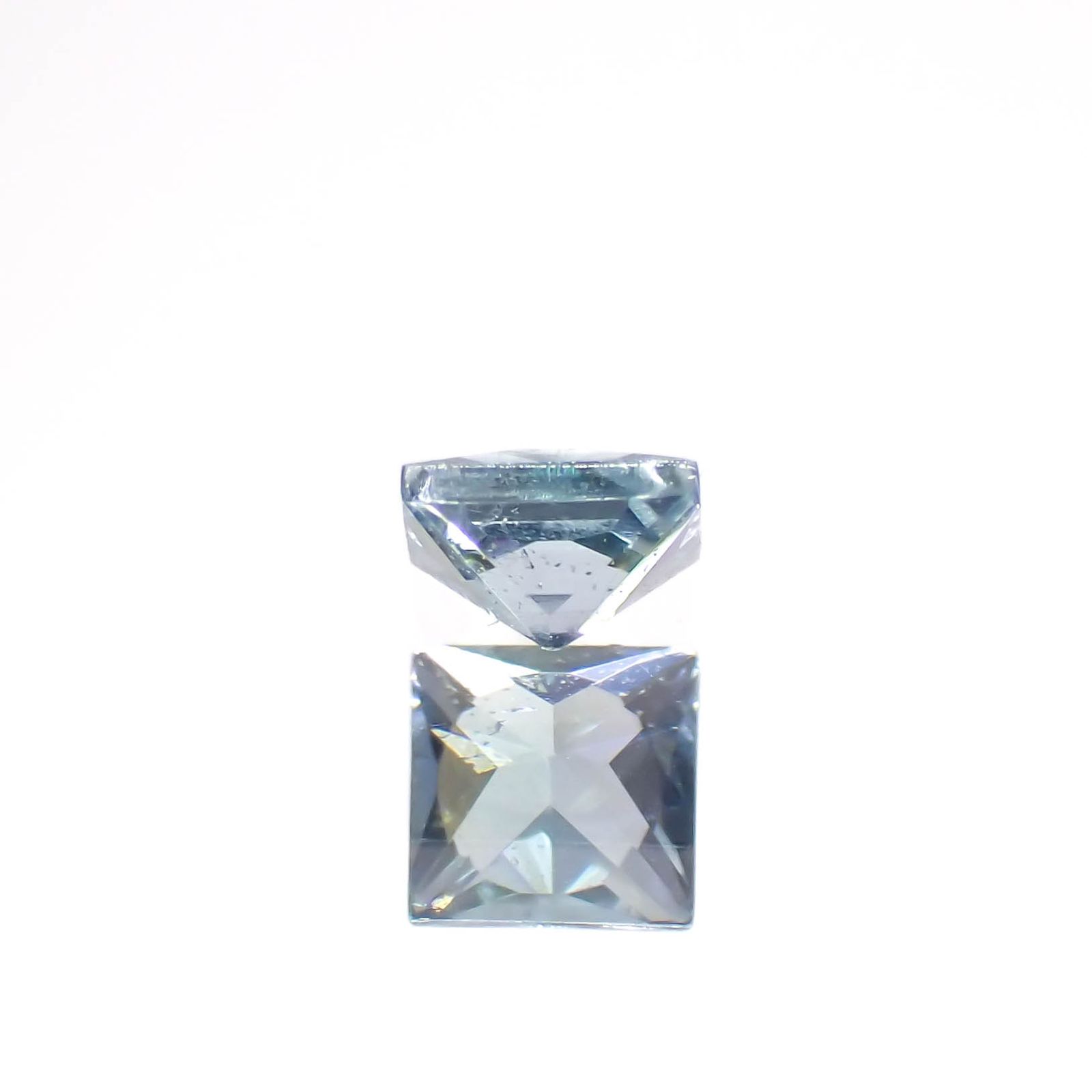 ◇プリンセスカット◇ブルーコーネルピン(宝石名コーネルピン)タンザニア産 0.12ct 識別済[230421860]2.8x2.8mm前後