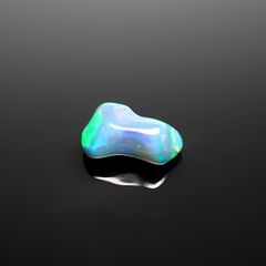 ◇バロック型◇ブラックオパール(宝石名オパール/加熱処理) エチオピア産 1.06ct 識別済[210913245]9.3×6.7mm前後