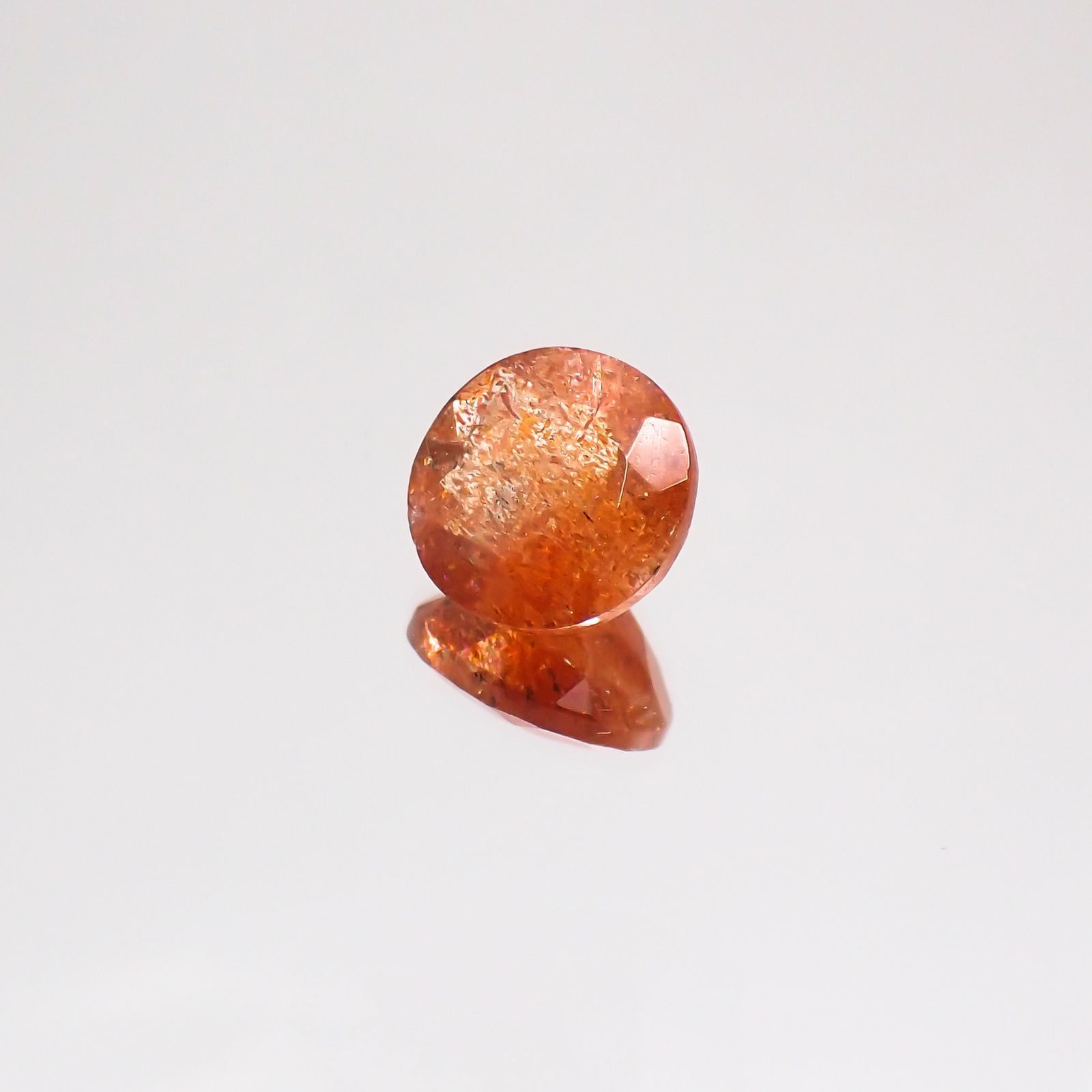 イリュージョンサンストーン(宝石名フェルドスパー) タンザニア産 1.73ct 識別済[210610874]8×7.9mm前後