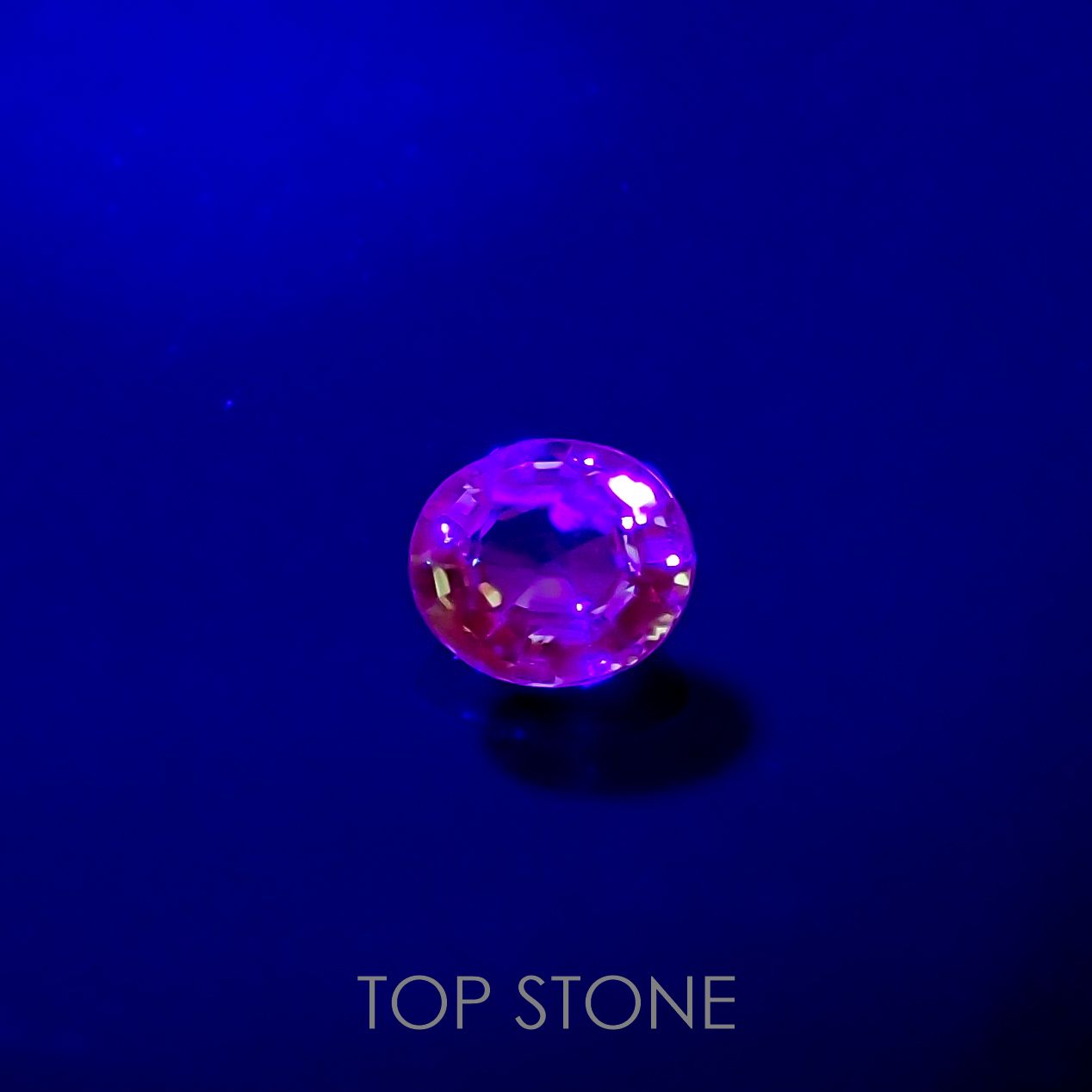 ミントガーネット(宝石名グリーン グロッシュラー・ガーネット) タンザニア産 0.44ct 識別済[210711536]4.9×4.2mm前後