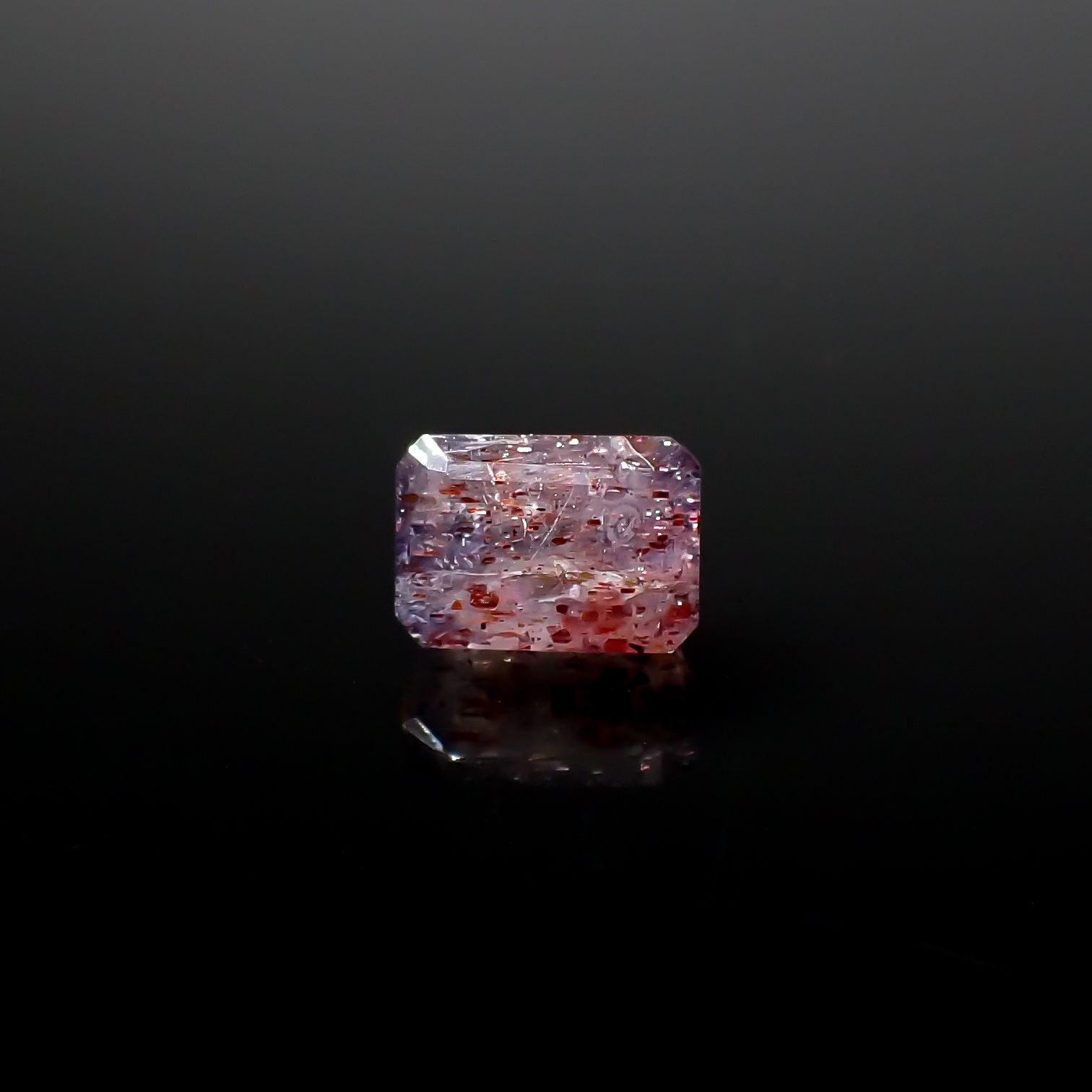 ブラッドショットアイオライト インド産 2.32ct[240125380]8.4x6mm前後