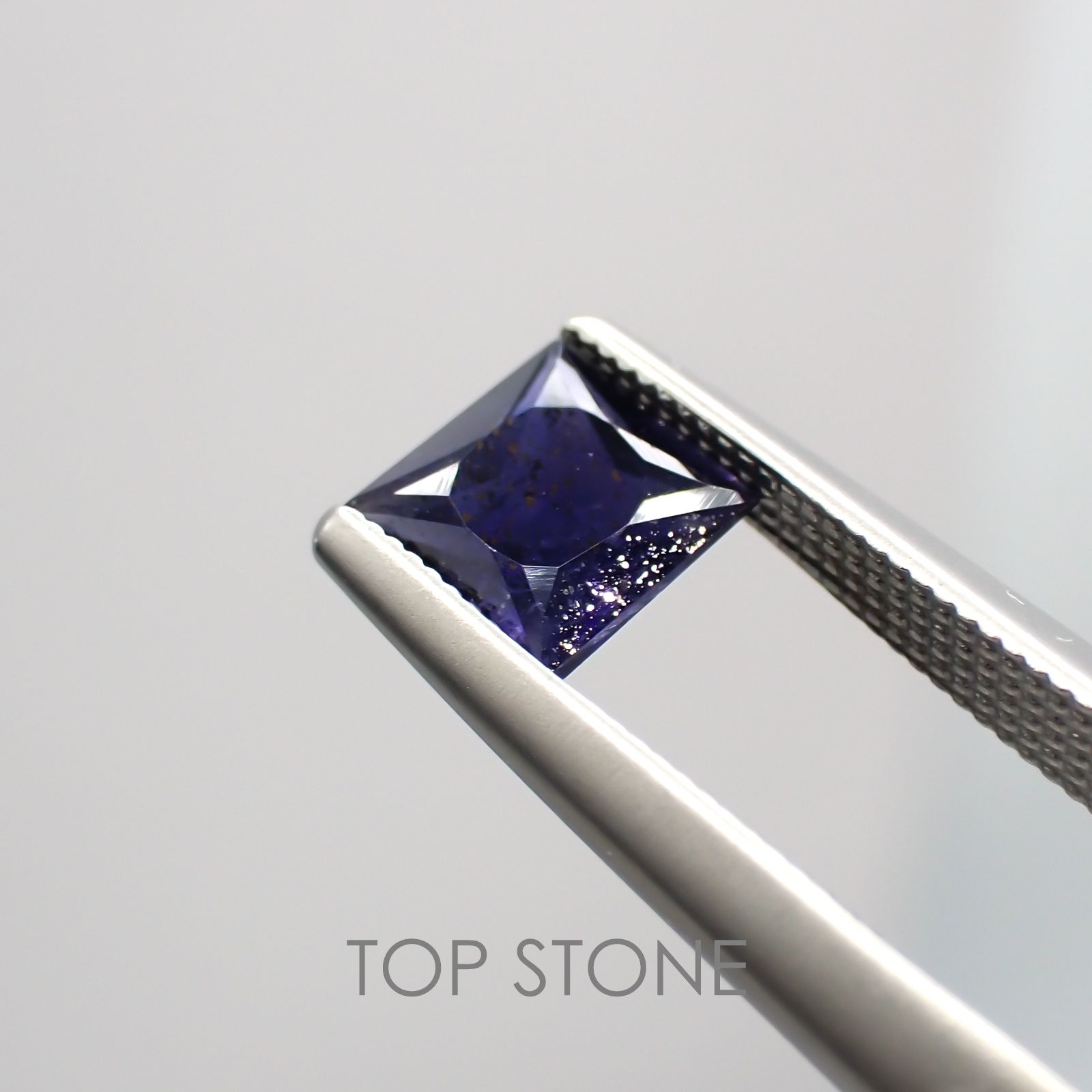 ◇プリンセスカット◇アイオライトサンストーン ブラジル・インド産 ルース 0.6ct[210310436]5.2×5.2mm前後