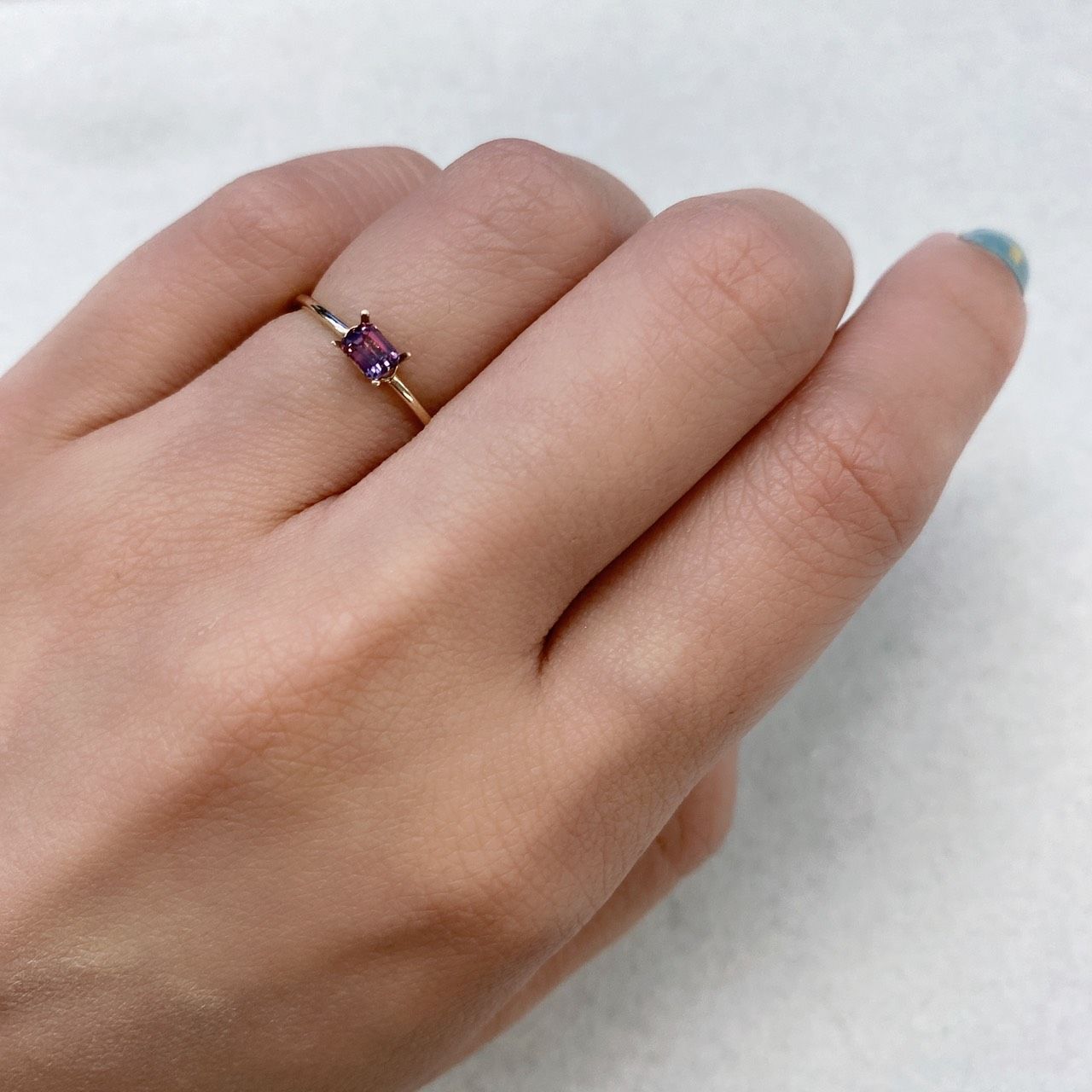 バイカラーサファイア(宝石名バイカラー・サファイア) マダガスカル/タンザニア産 0.29ct 識別済[210812494]3.8×3mm前後