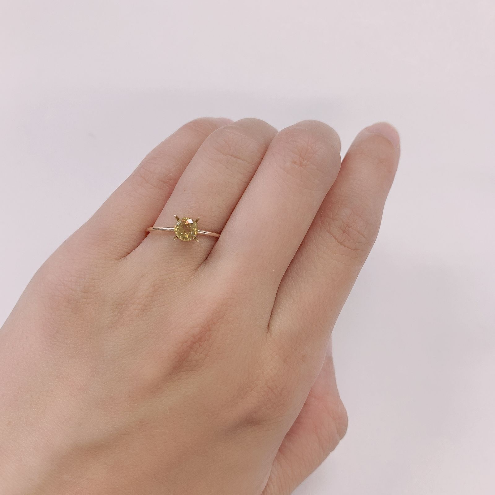 ゴールデンスフェーン(宝石名スフェーン) マダガスカル産 0.55ct 識別済[210812764]4.8×4.8mm前後