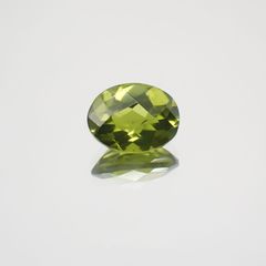 ベスビアナイト(宝石名アイドクレース) ケニア産 1.18ct 識別済[21059958]7.6×5.8mm前後