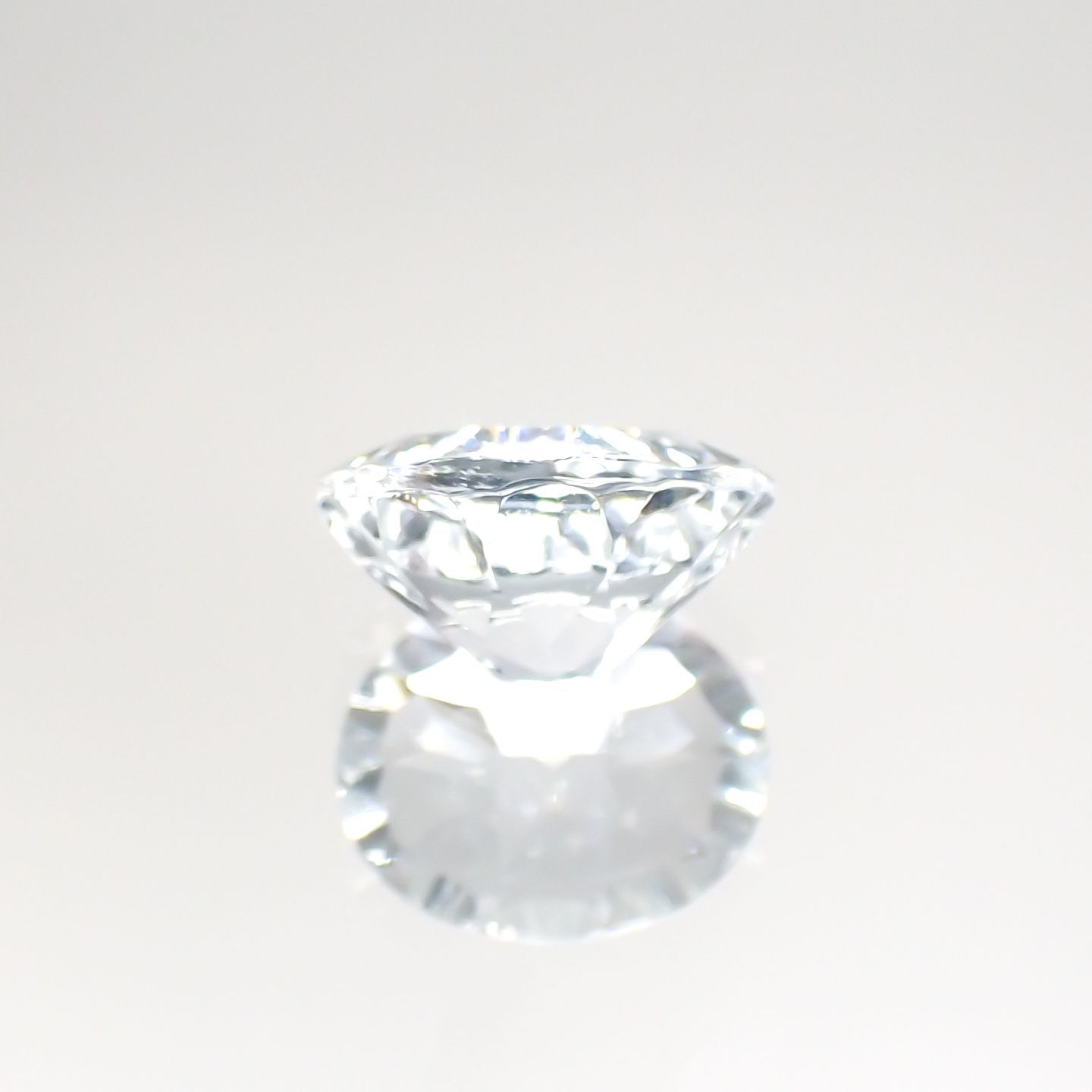 ◇コンケーブカット◇アクアマリン(宝石名アクアマリン) アフリカ産 2.43ct 識別済[211013554]10.1×8.1mm前後