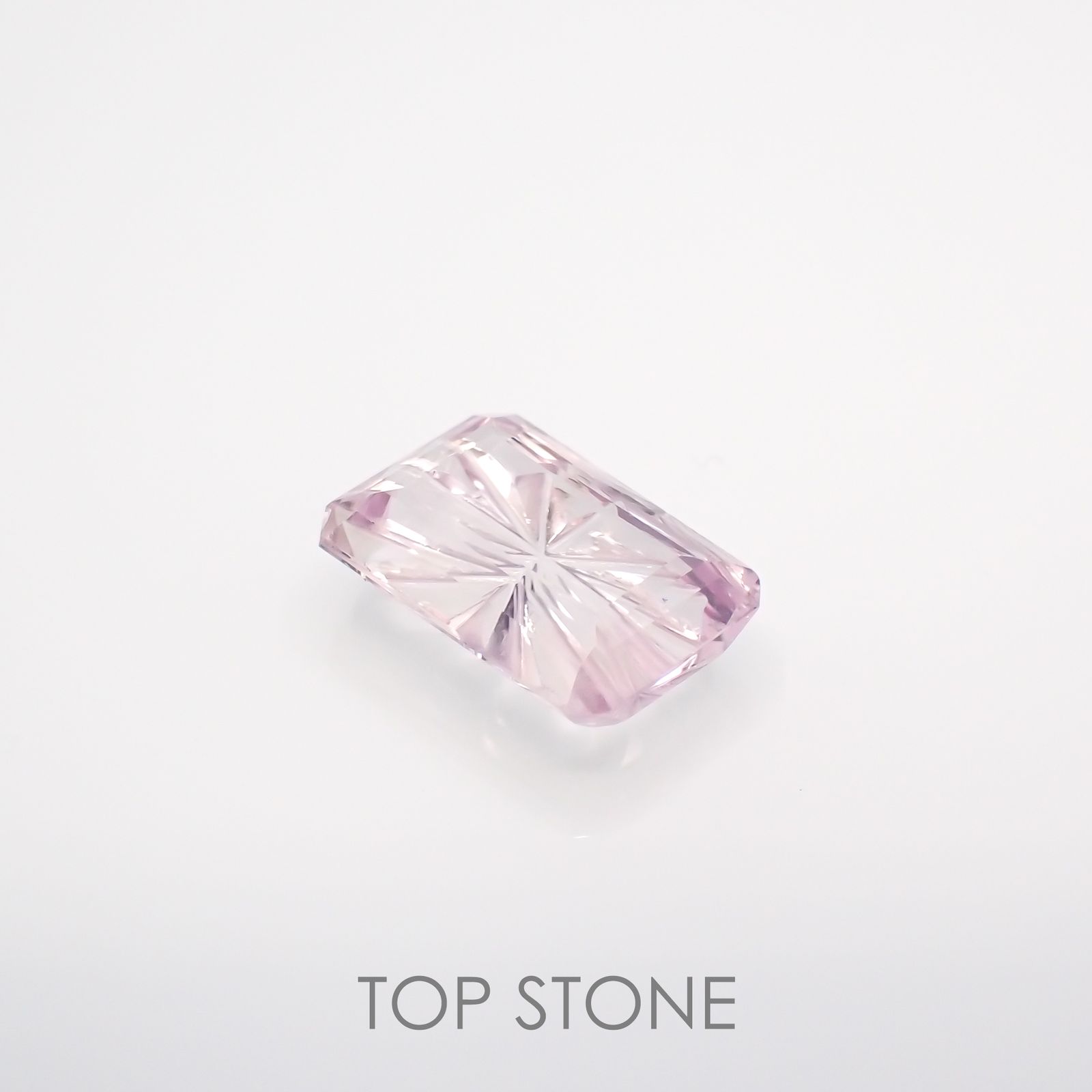 ◇甲州貴石切子Plus Three◇クンツァイト カード付き(宝石名クンツァイト)アフガニスタン産 4.20ct 識別済[220114612]12.2x8.2mm前後