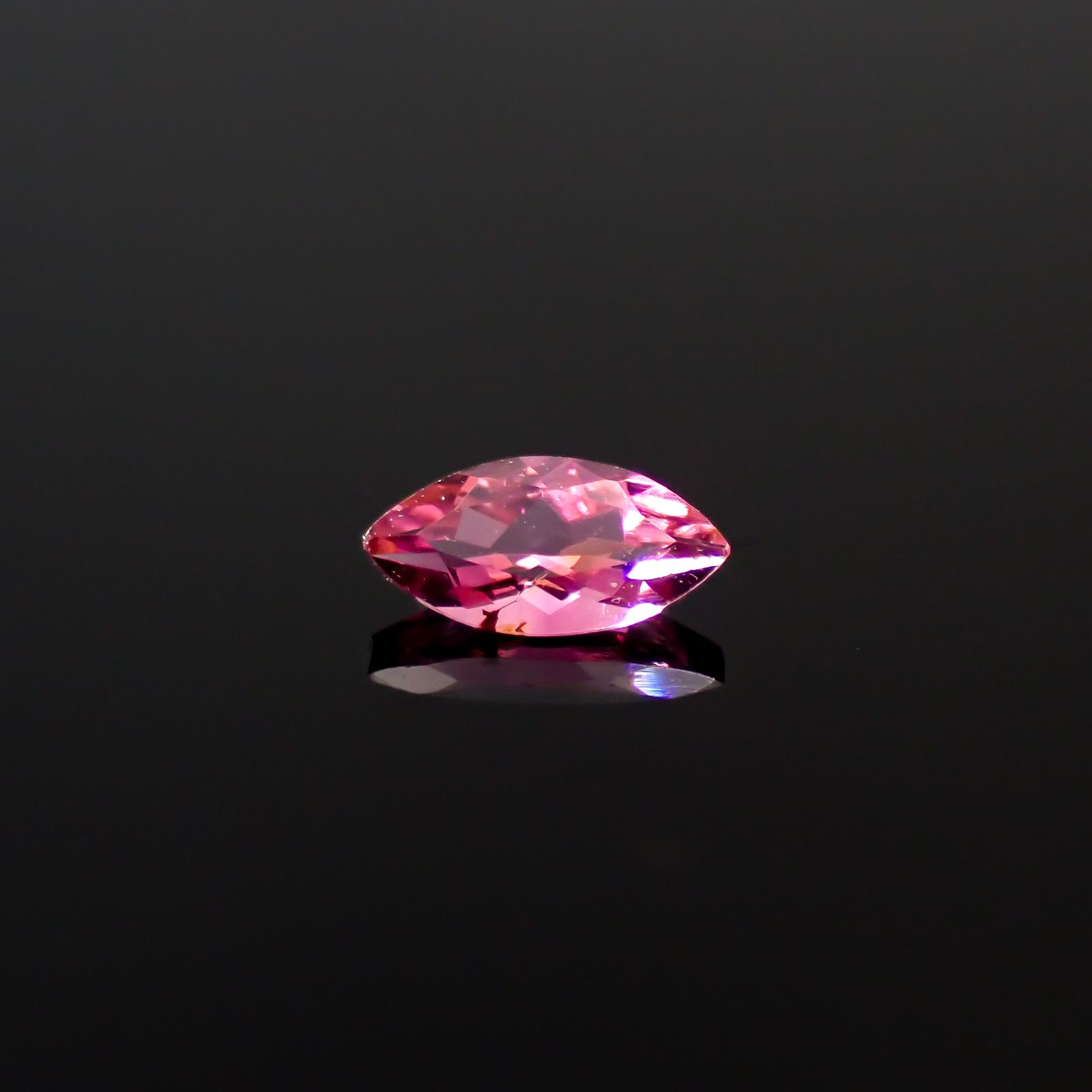 ルベライト ブラジル産 0.23ct[240628081]6x3mm前後