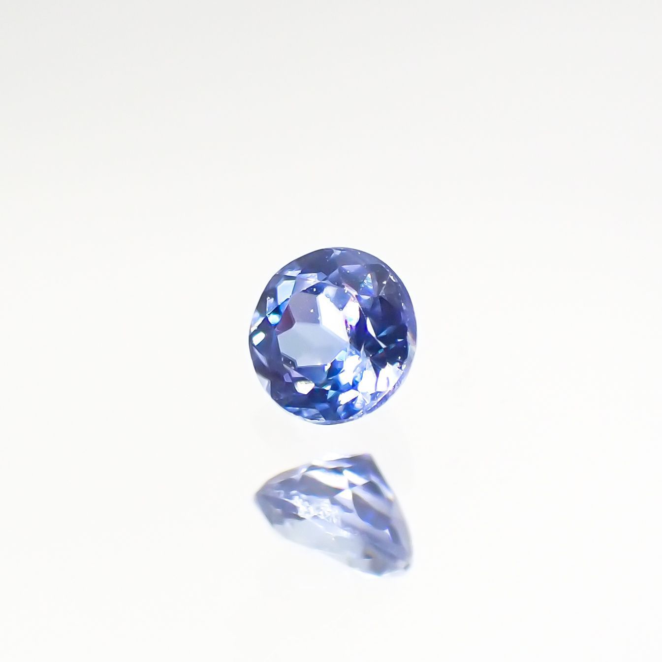 ベニトアイト(宝石名ベニトアイト) アメリカ・カリフォルニア産 0.12ct 識別済[210712165]2.9×2.8mm前後