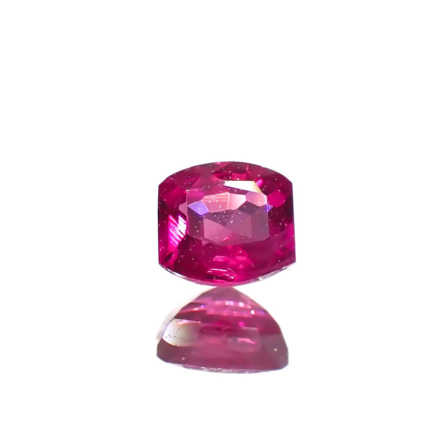 ルビー モザンビーク/ビルマ産 0.17ct[220616212]2.9x2.7mm前後